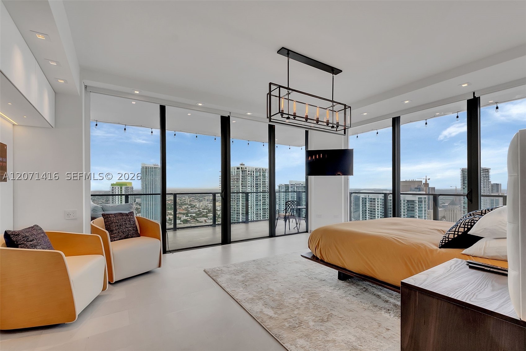 68 SE 6th St #3911 Miami, FL 33131