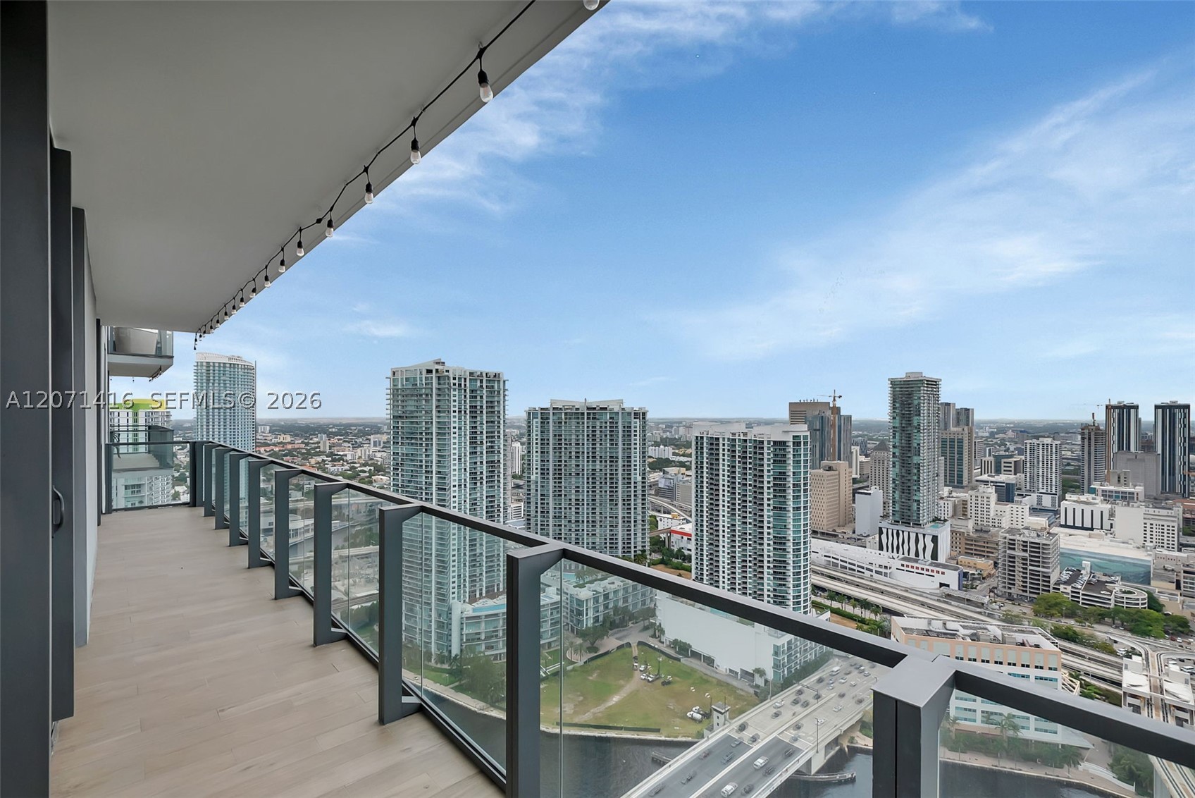 68 SE 6th St #3911 Miami, FL 33131