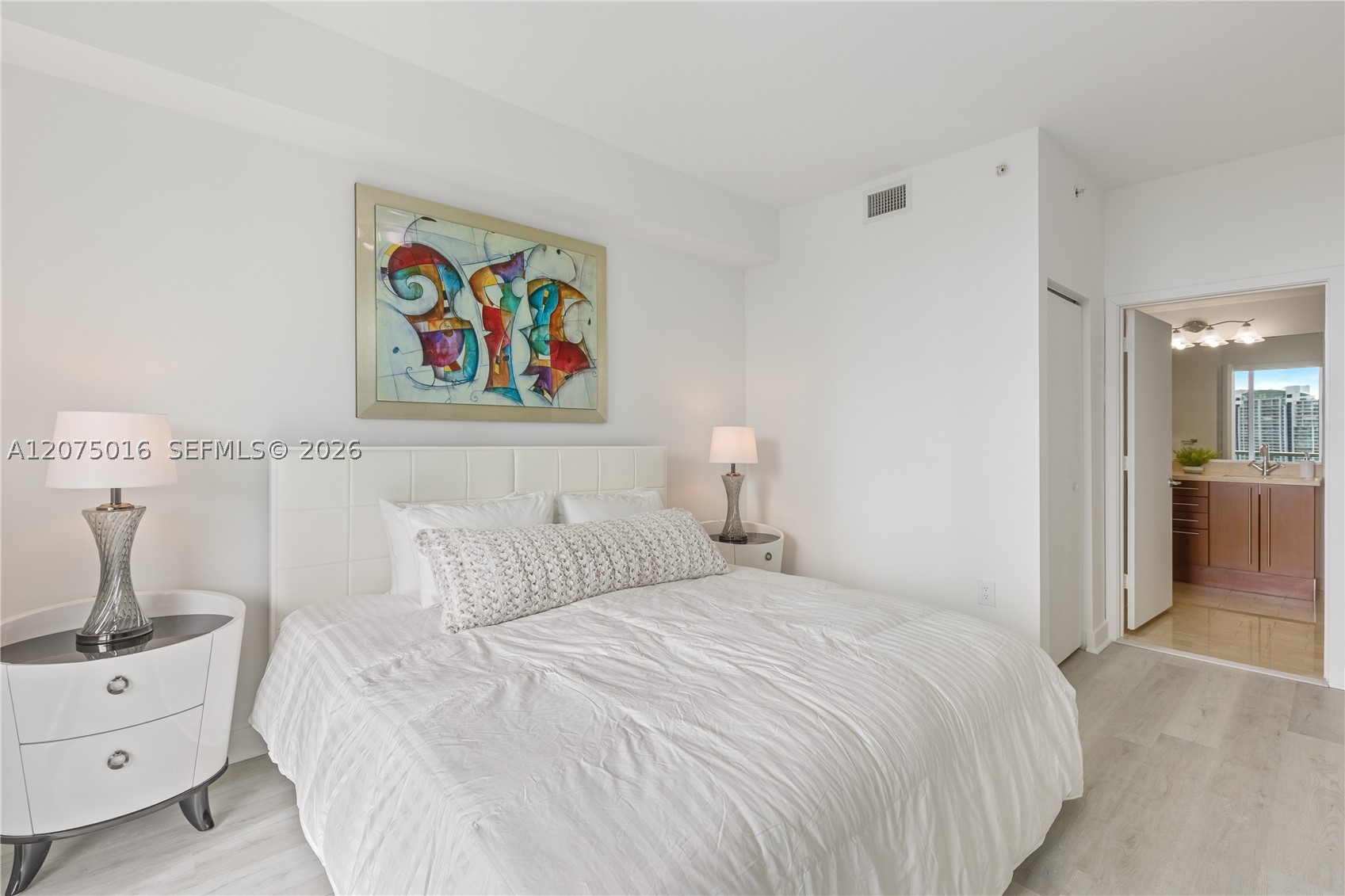 image Axis on Brickell South13