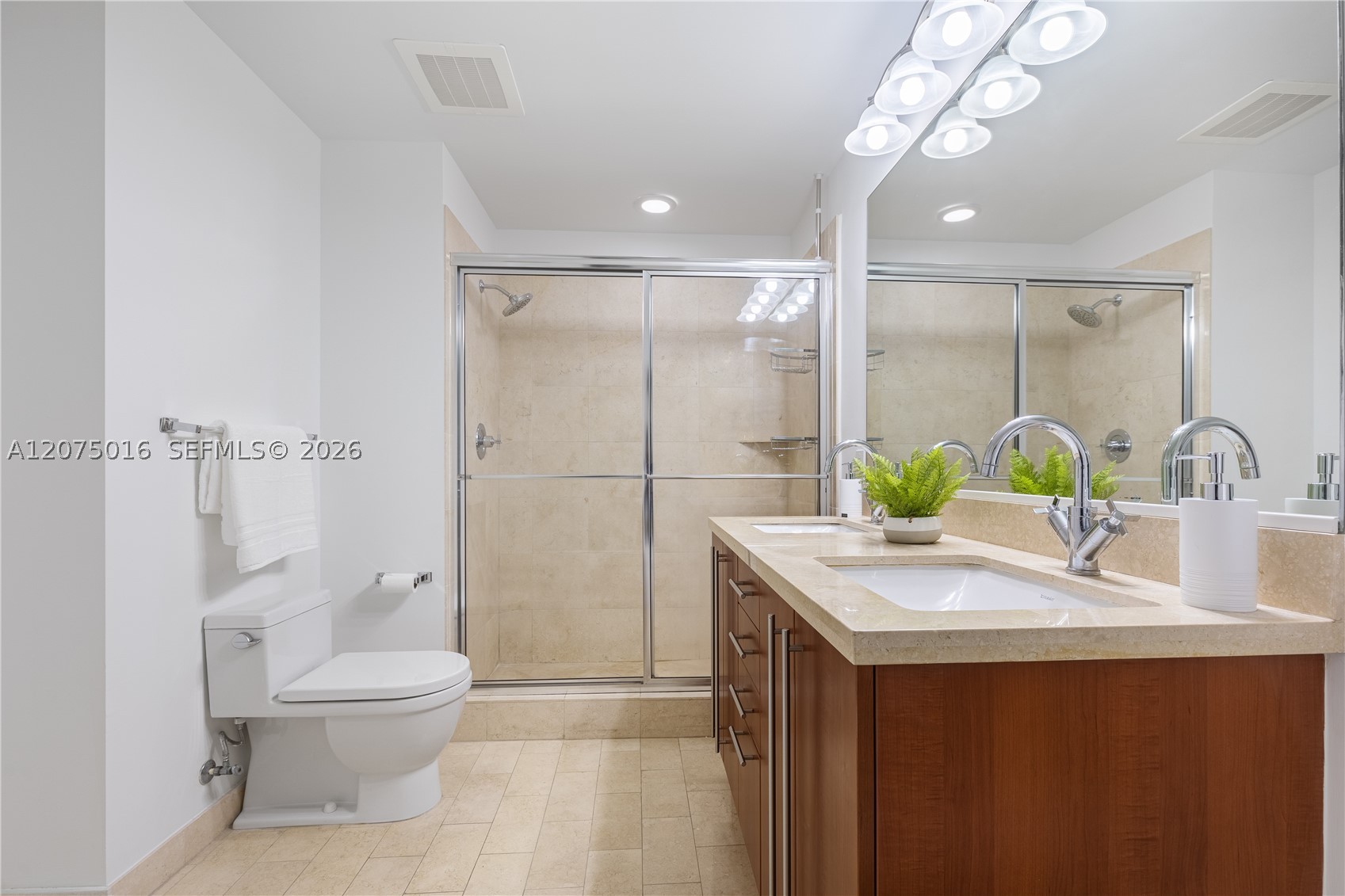 image Axis on Brickell South17