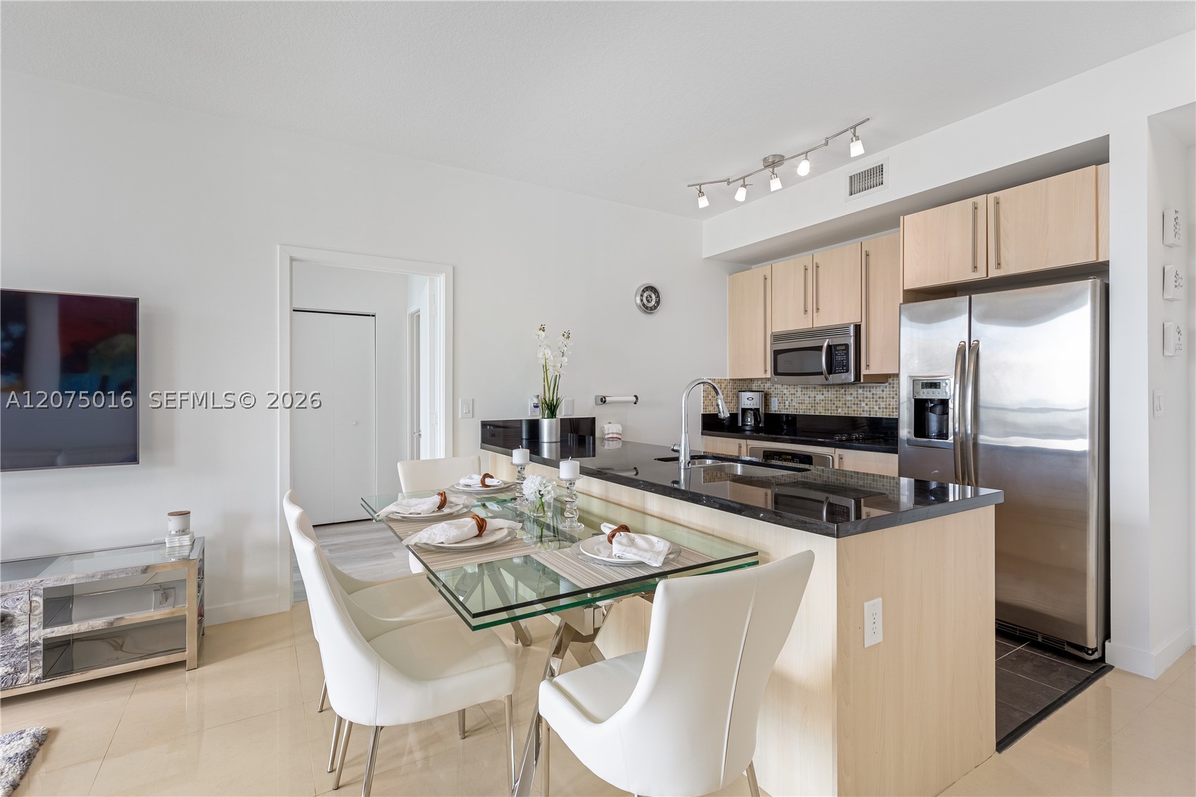image Axis on Brickell South5