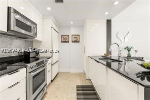 10275 Collins Ave #611 Bal Harbour, FL 33154