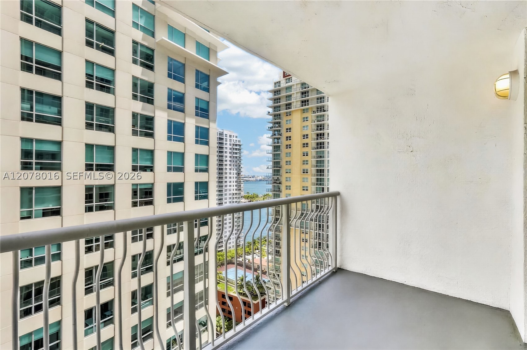 1200 Brickell Bay Dr #2510