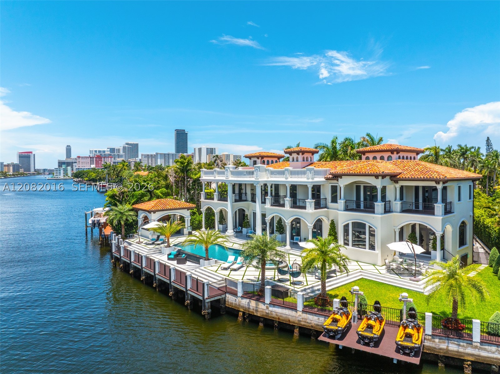 498 N Parkway Pkwy Golden Beach, FL 33160
