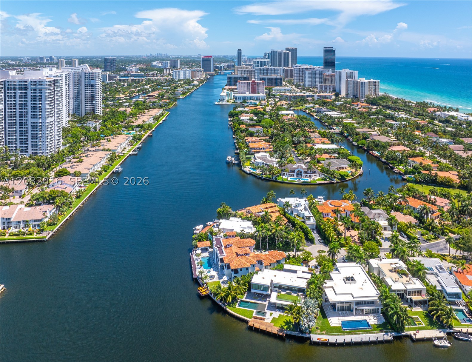 498 N Parkway Pkwy Golden Beach, FL 33160