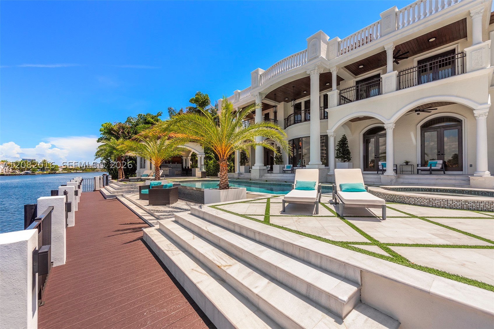 498 N Parkway Pkwy Golden Beach, FL 33160
