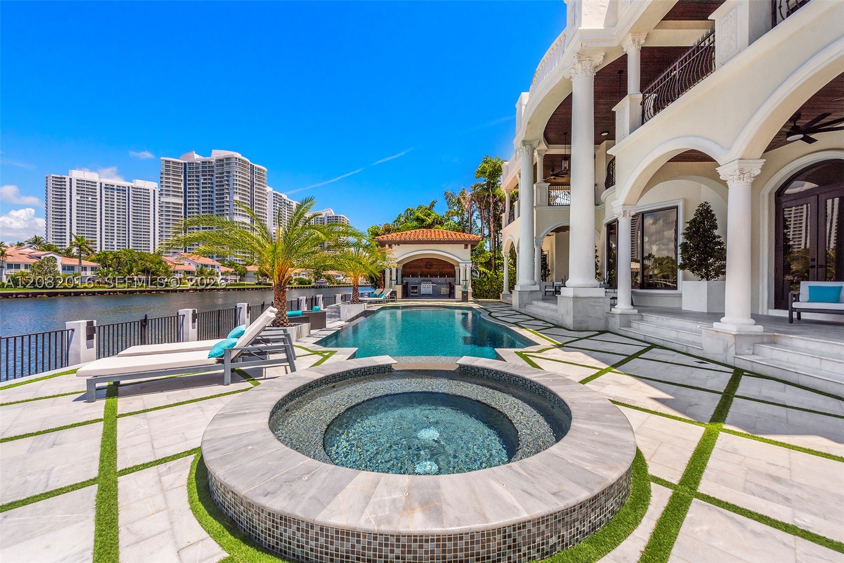 498 N Parkway Pkwy Golden Beach, FL 33160