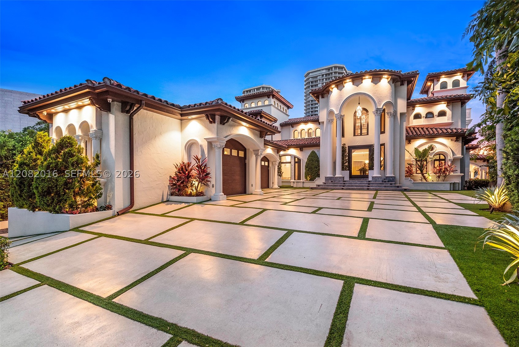 498 N Parkway Pkwy Golden Beach, FL 33160