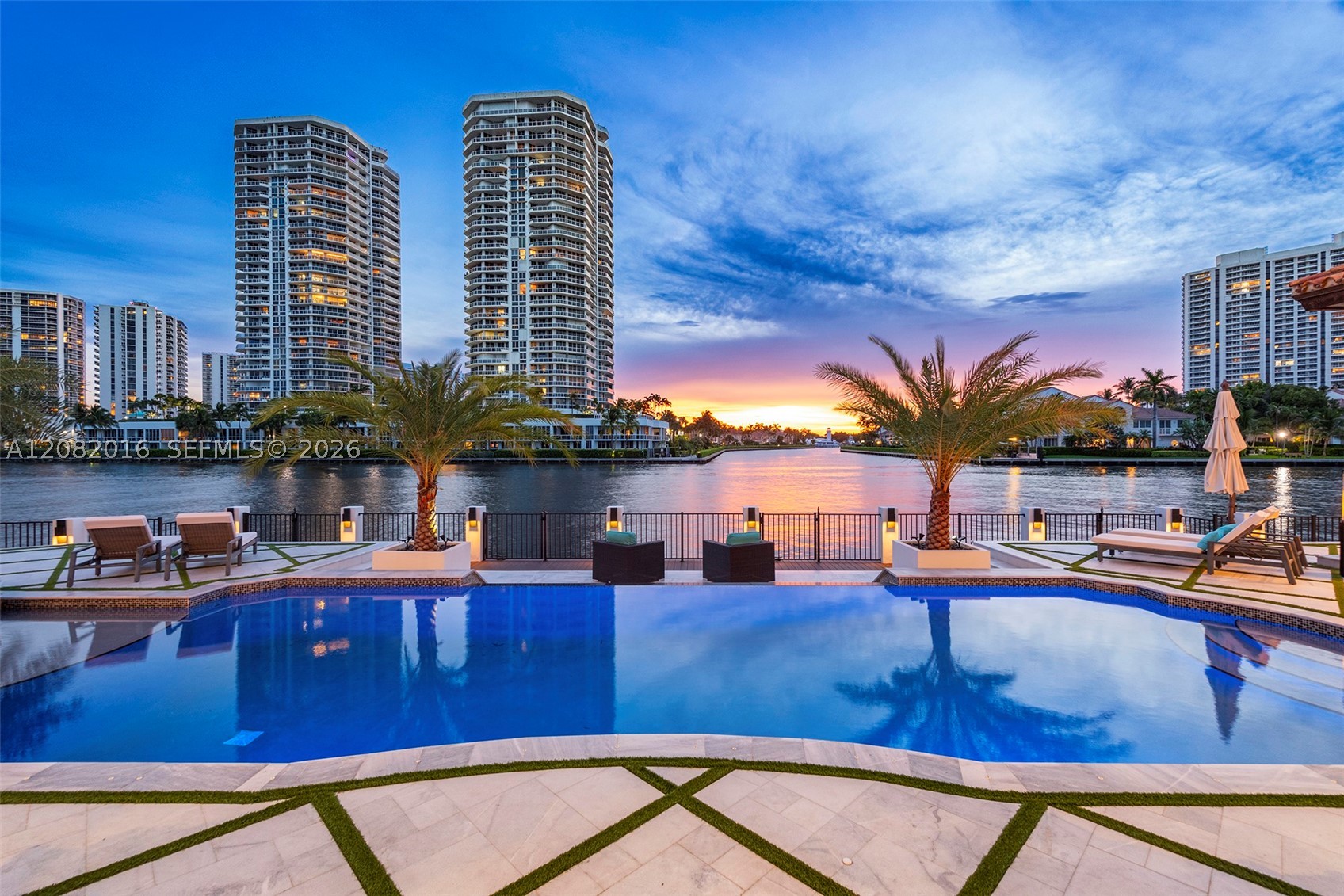 498 N Parkway Pkwy Golden Beach, FL 33160