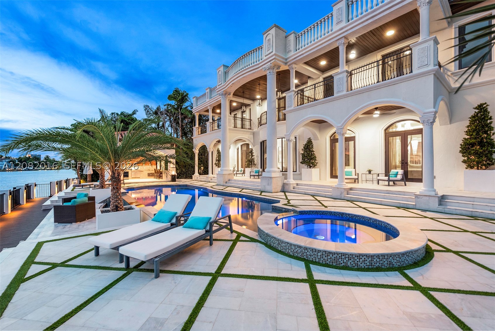498 N Parkway Pkwy Golden Beach, FL 33160