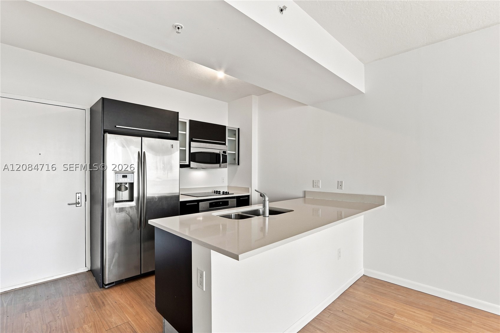 image Gallery Art Condos23
