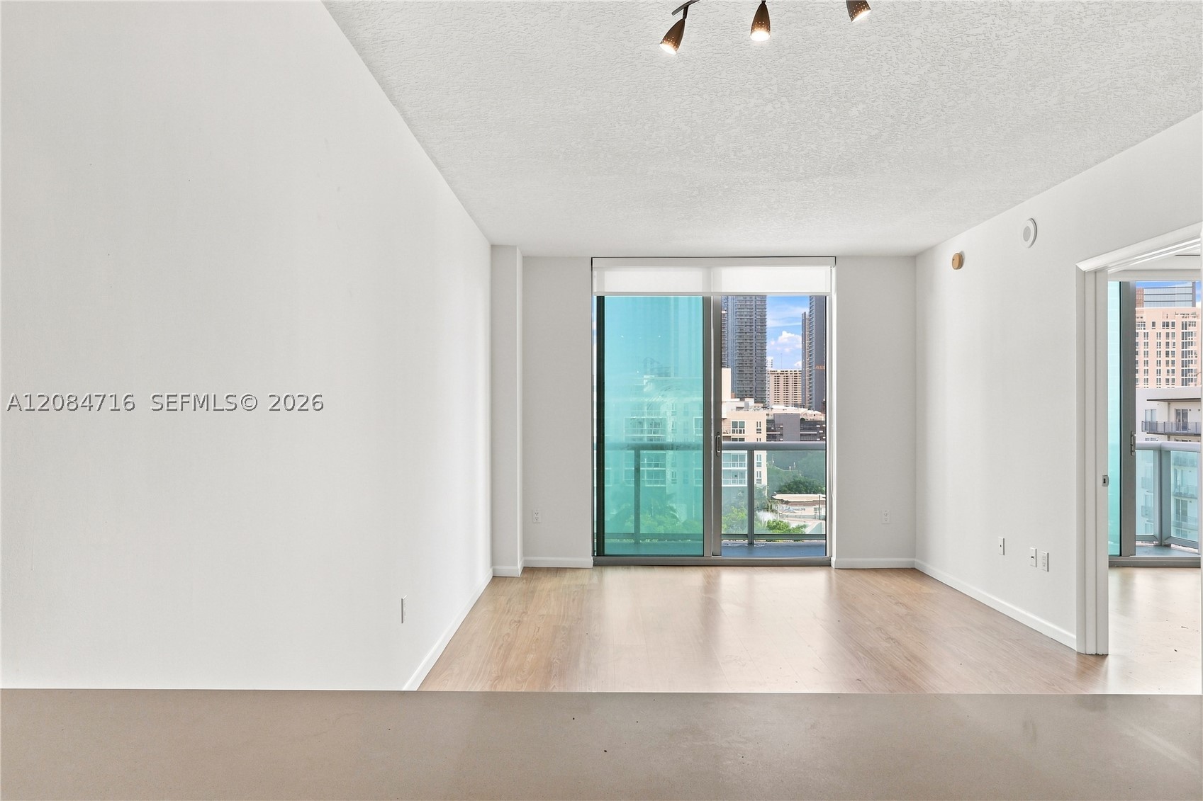 image Gallery Art Condos25