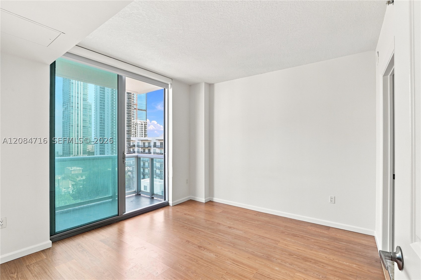 image Gallery Art Condos27