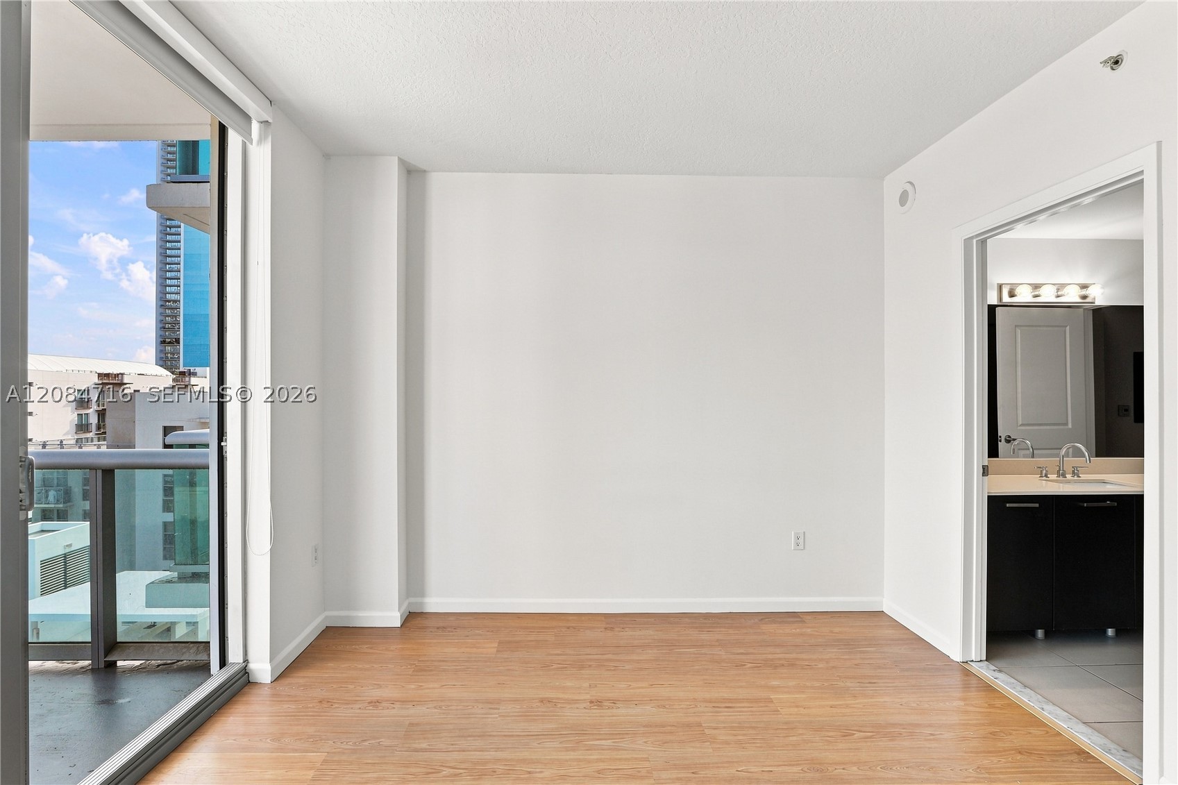 image Gallery Art Condos28