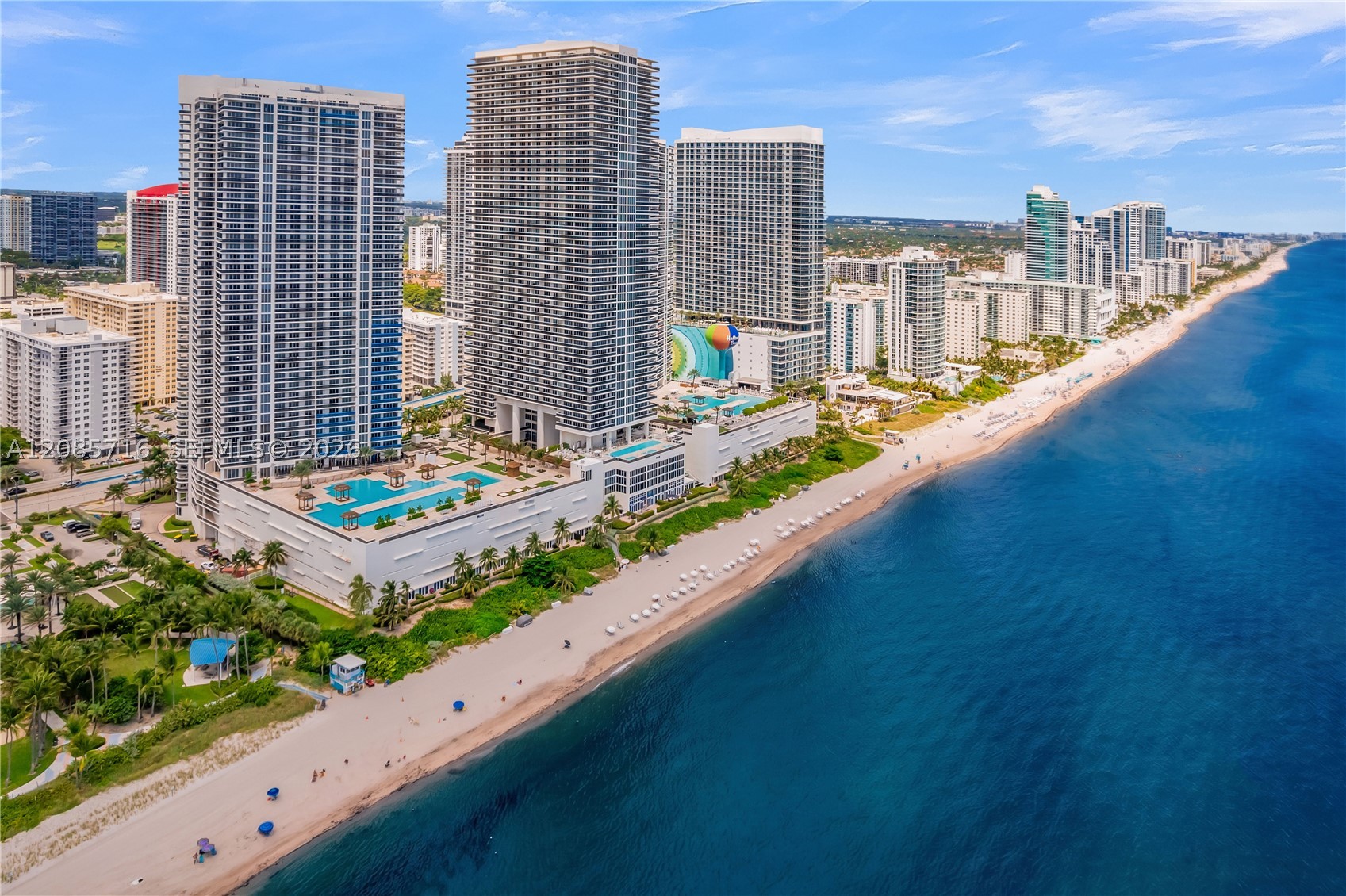 image Beach Club 128