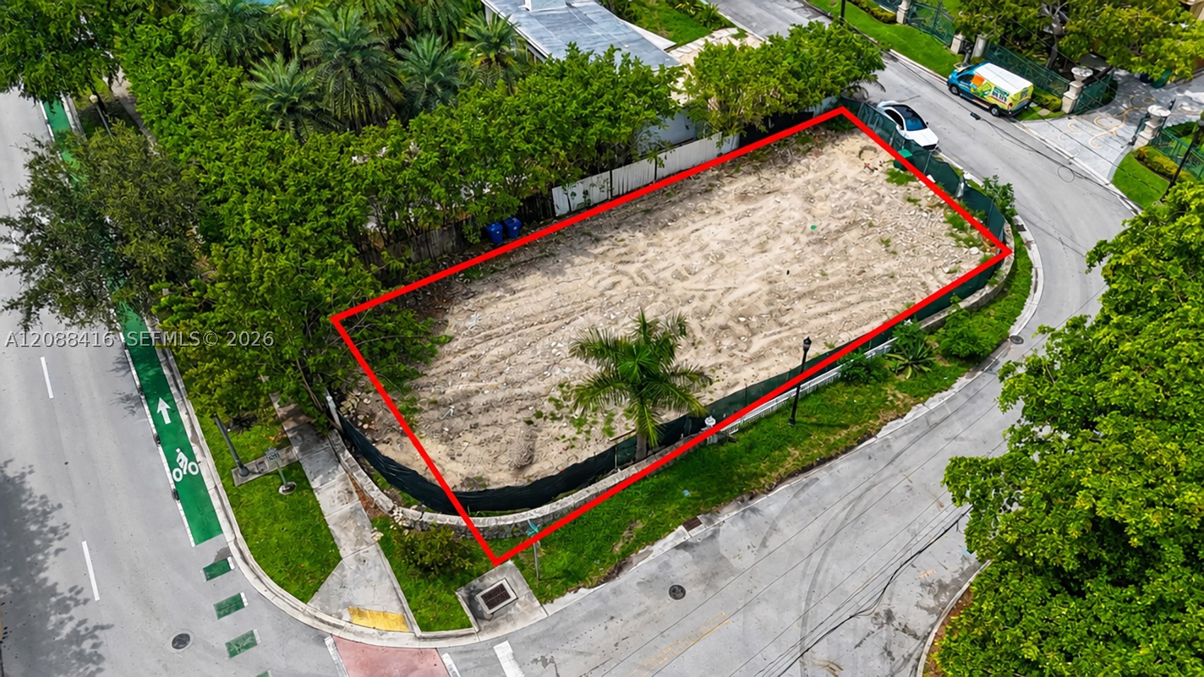 920 N Venetian Dr Miami, FL 33139