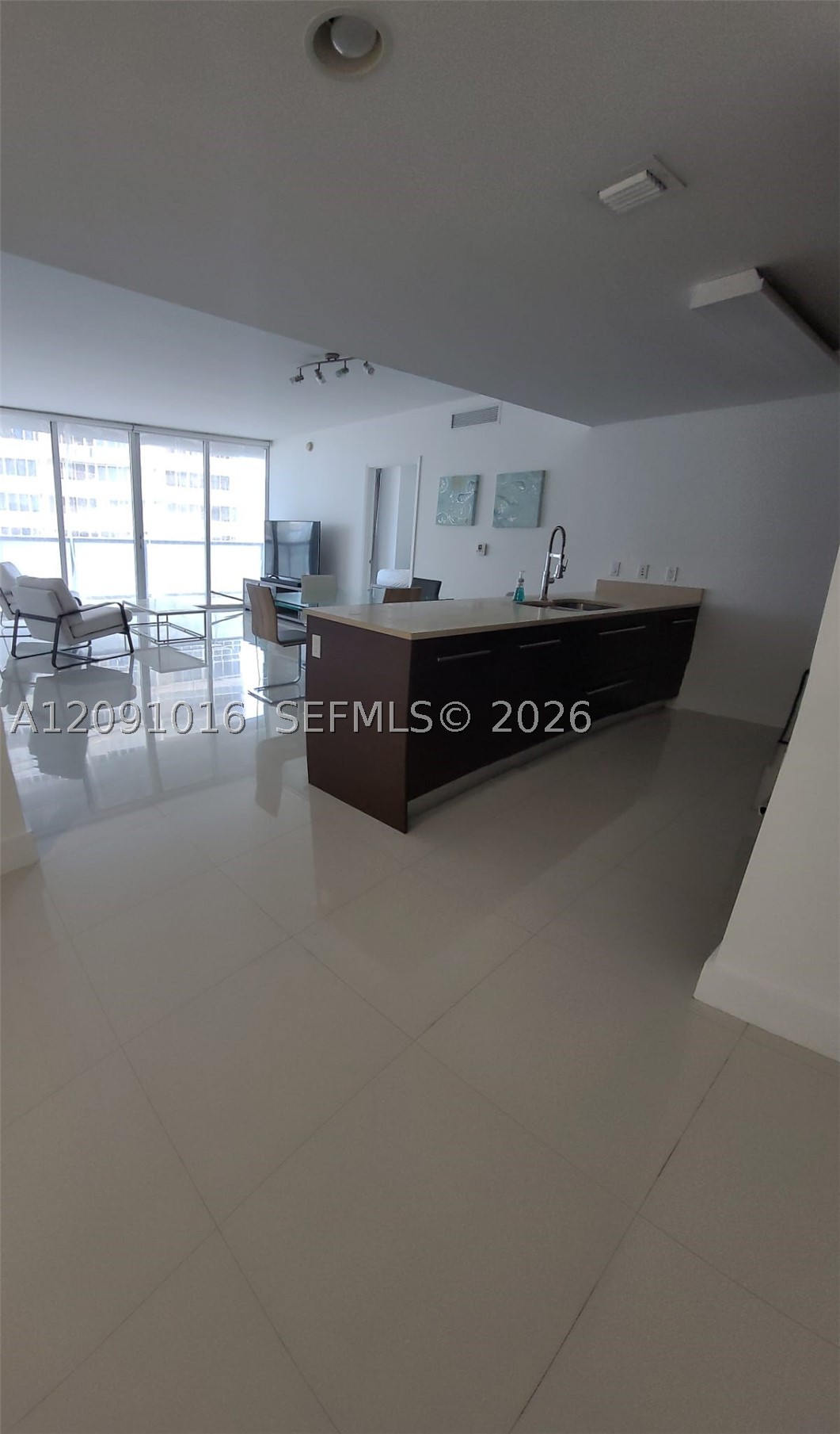 image Icon Brickell I11