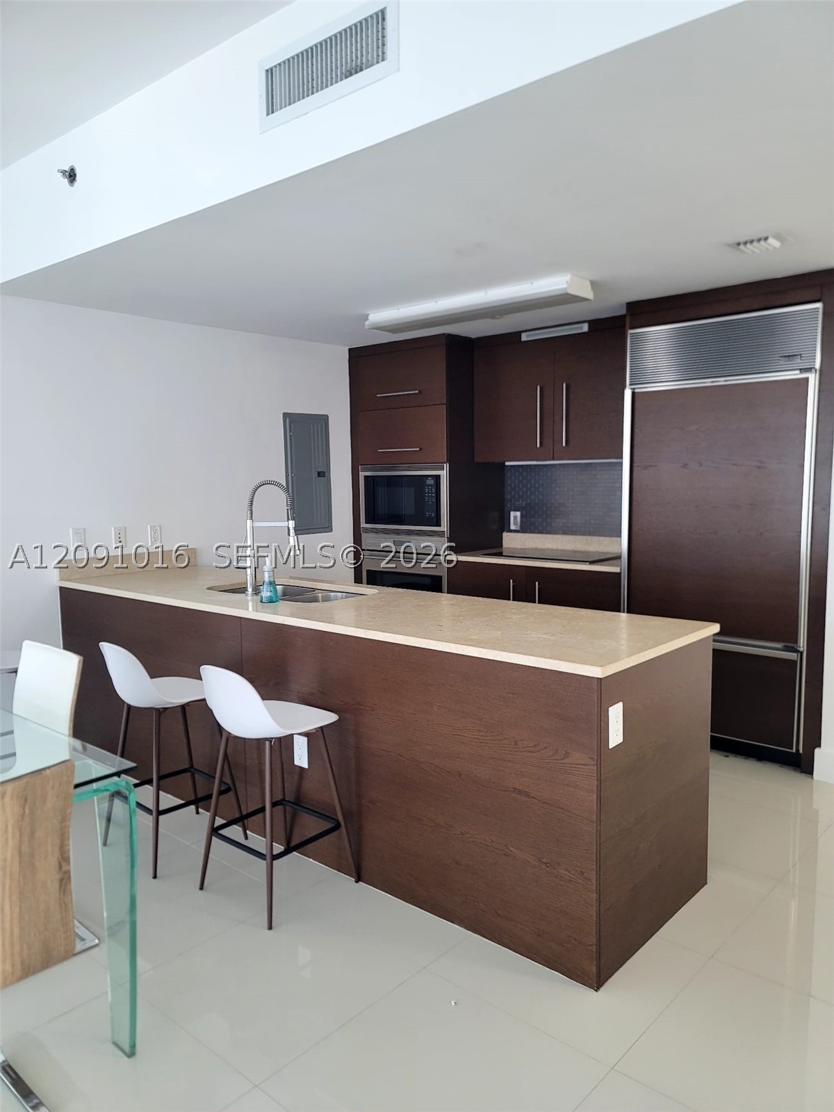 image Icon Brickell I20