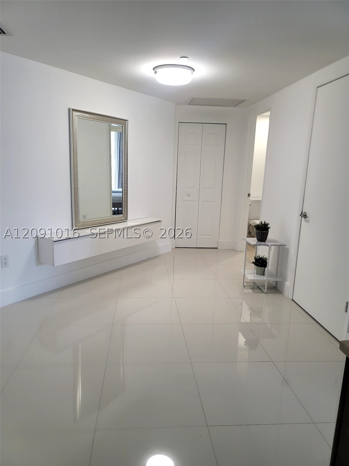image Icon Brickell I30
