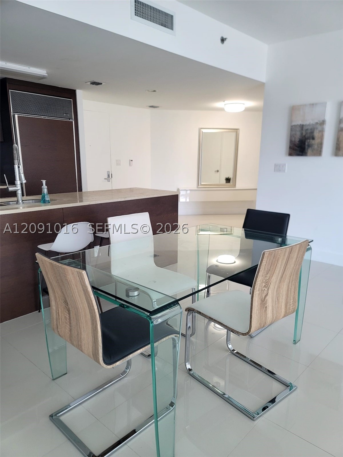 image Icon Brickell I31