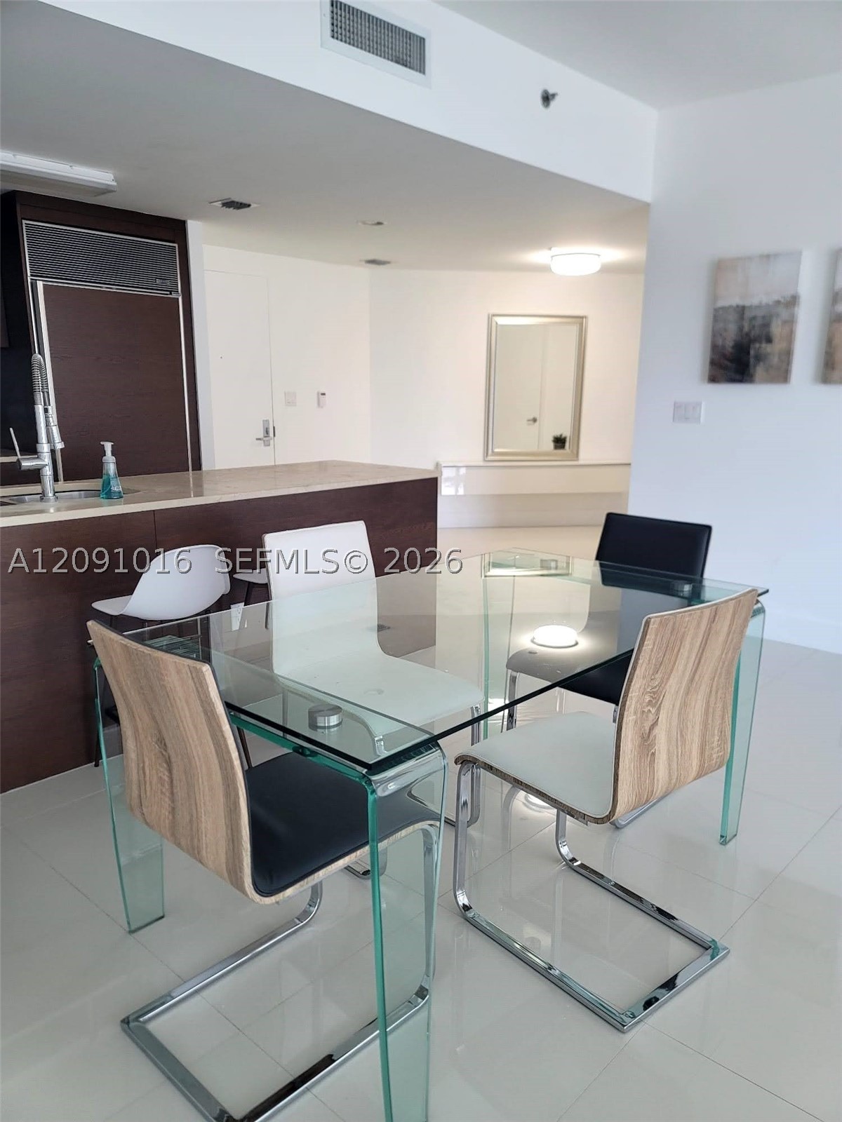 image Icon Brickell I6