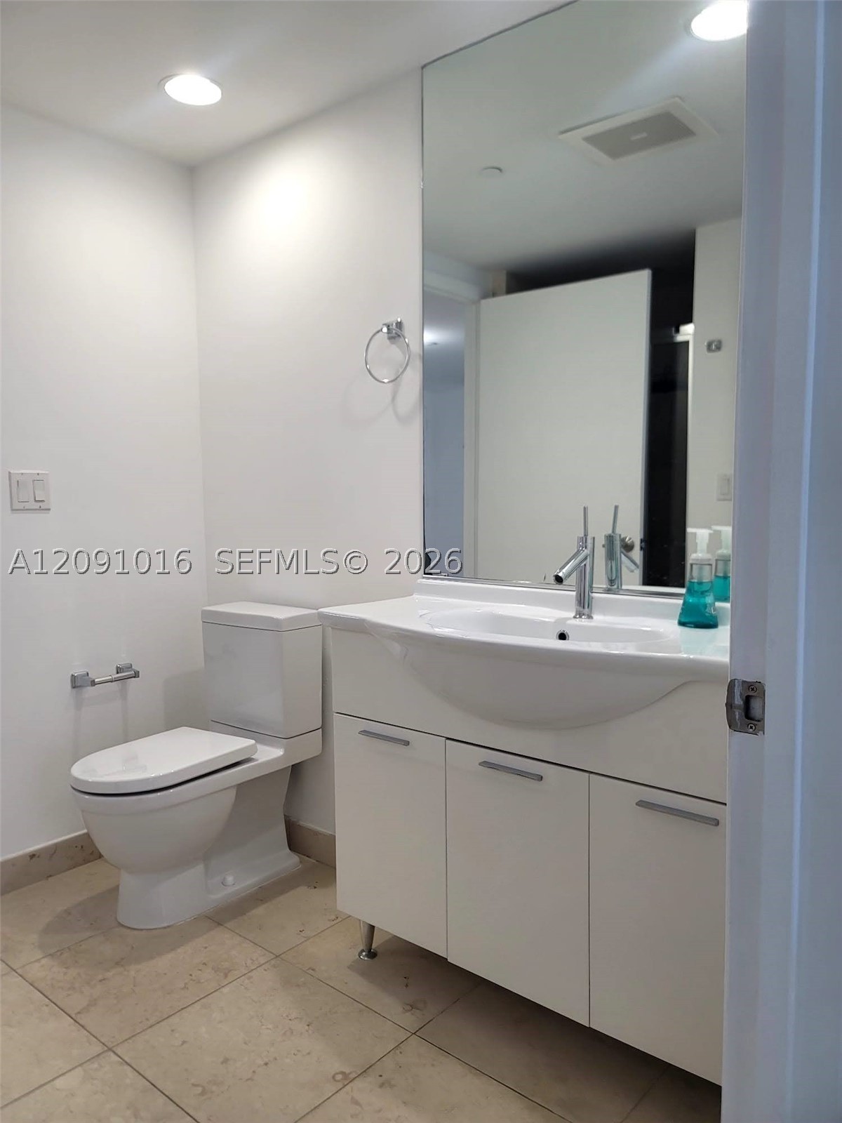 image Icon Brickell I8
