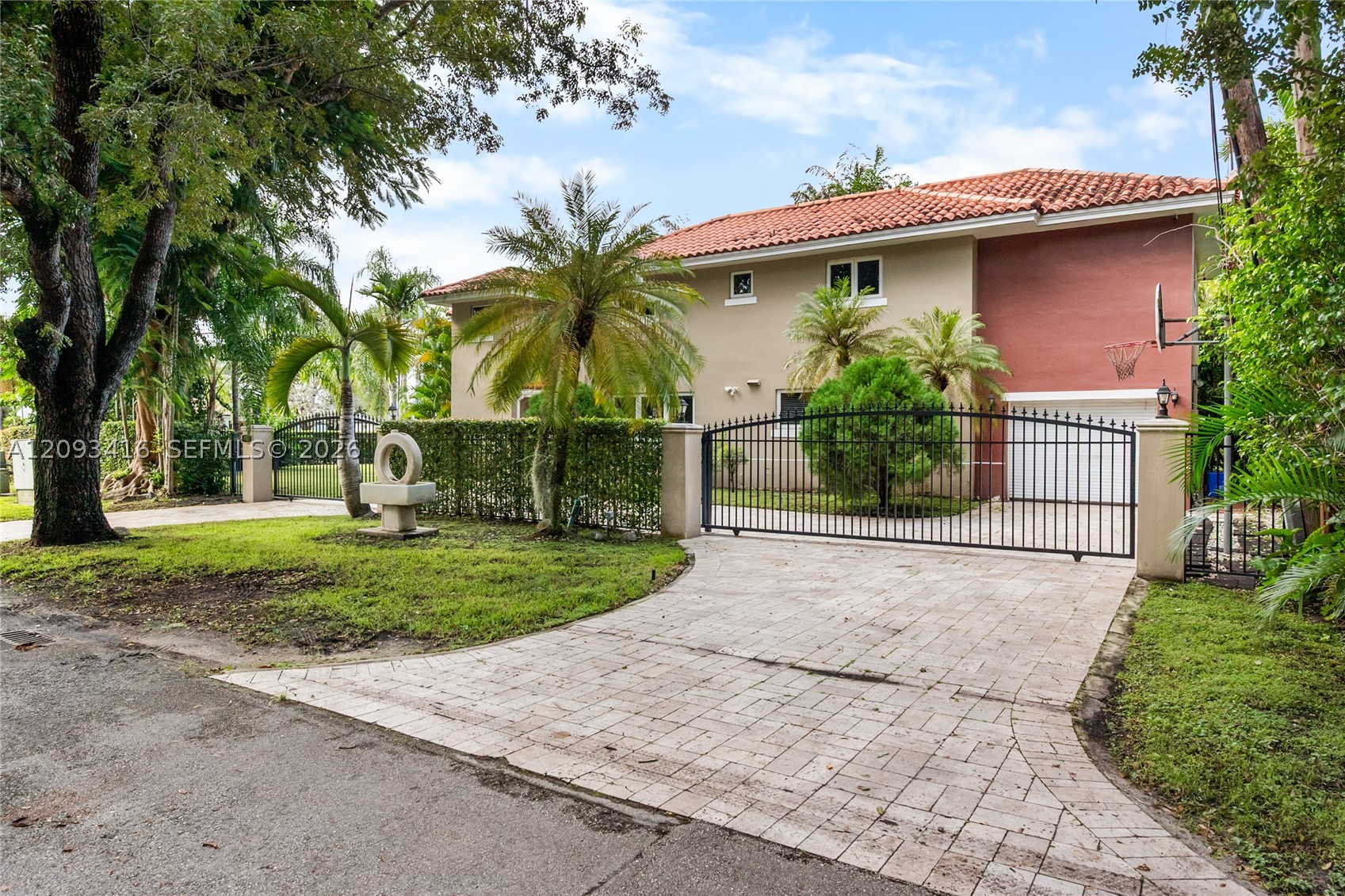 1543 Dorado Ave Coral Gables, FL 33146