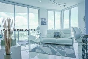 image Bel Aire on the Ocean3