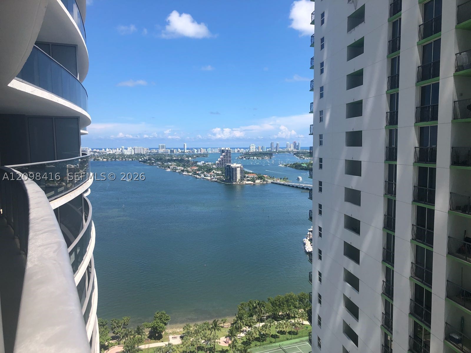 image Aria on the Bay47