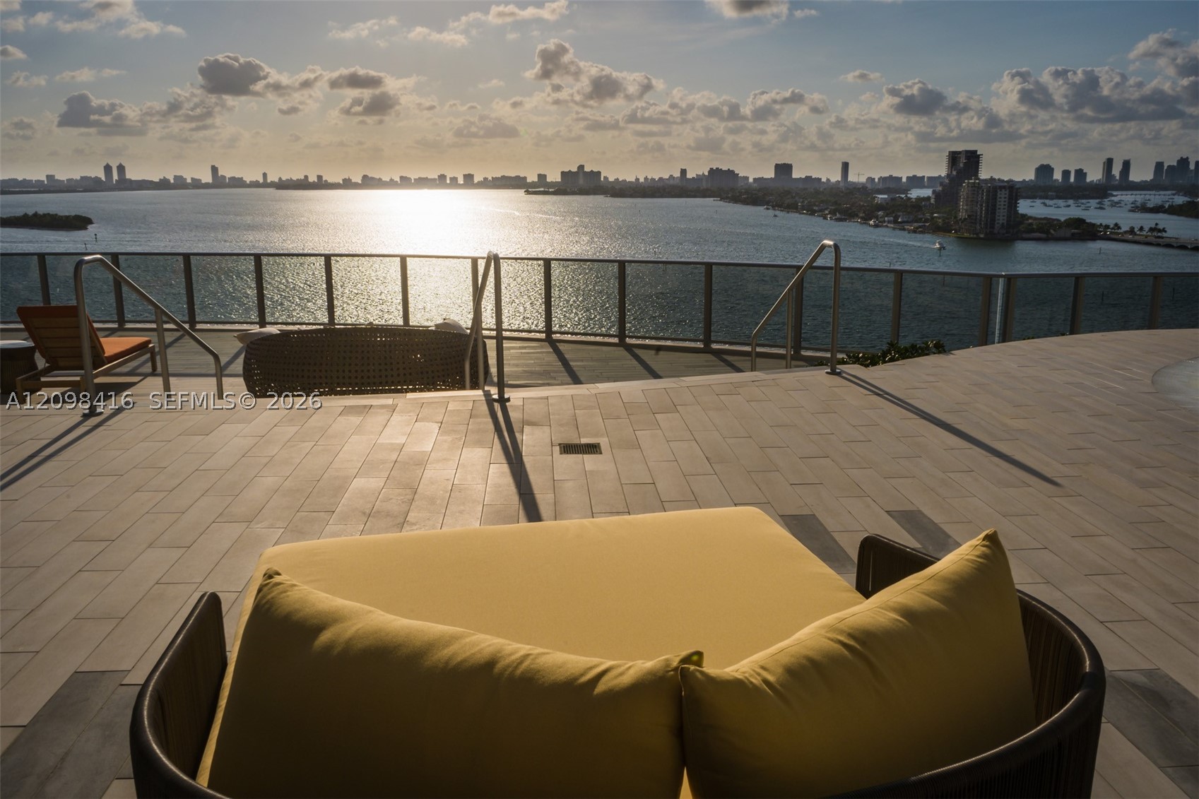 image Aria on the Bay7