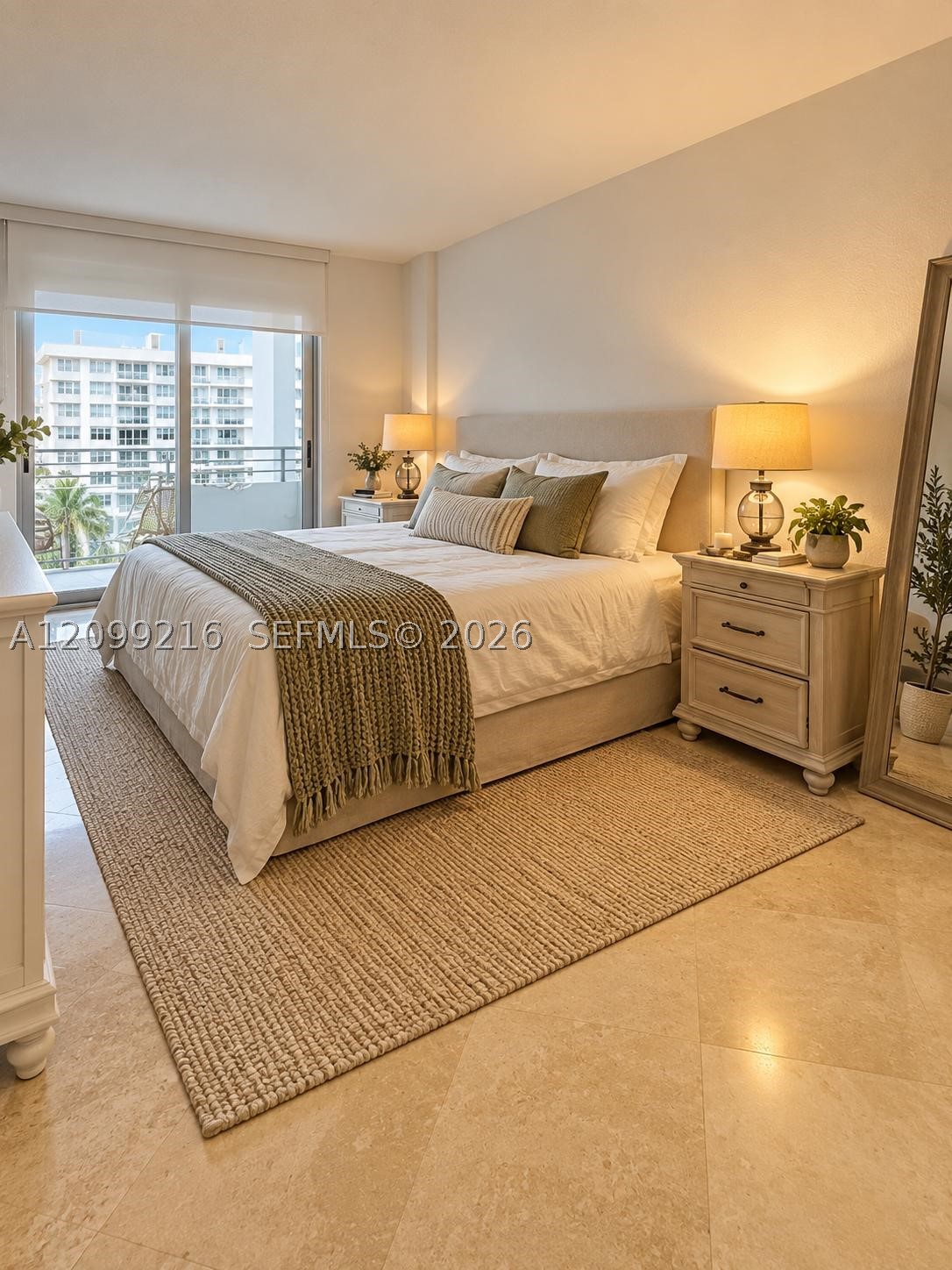 5555 Collins Ave #14Y Miami Beach, FL 33140