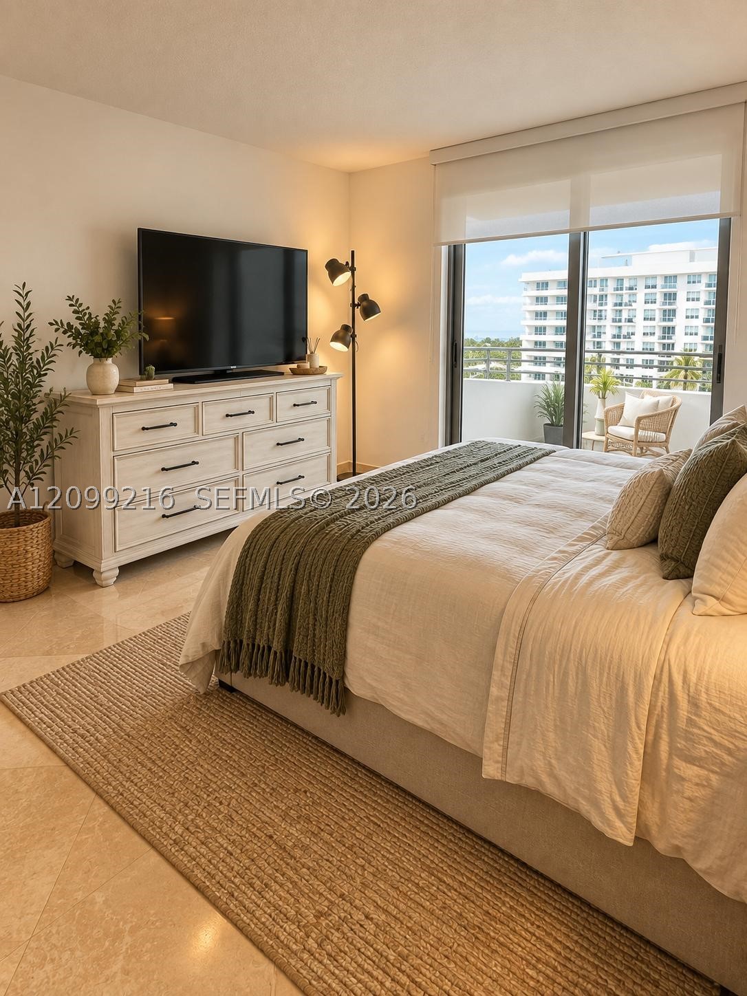 5555 Collins Ave #14Y Miami Beach, FL 33140