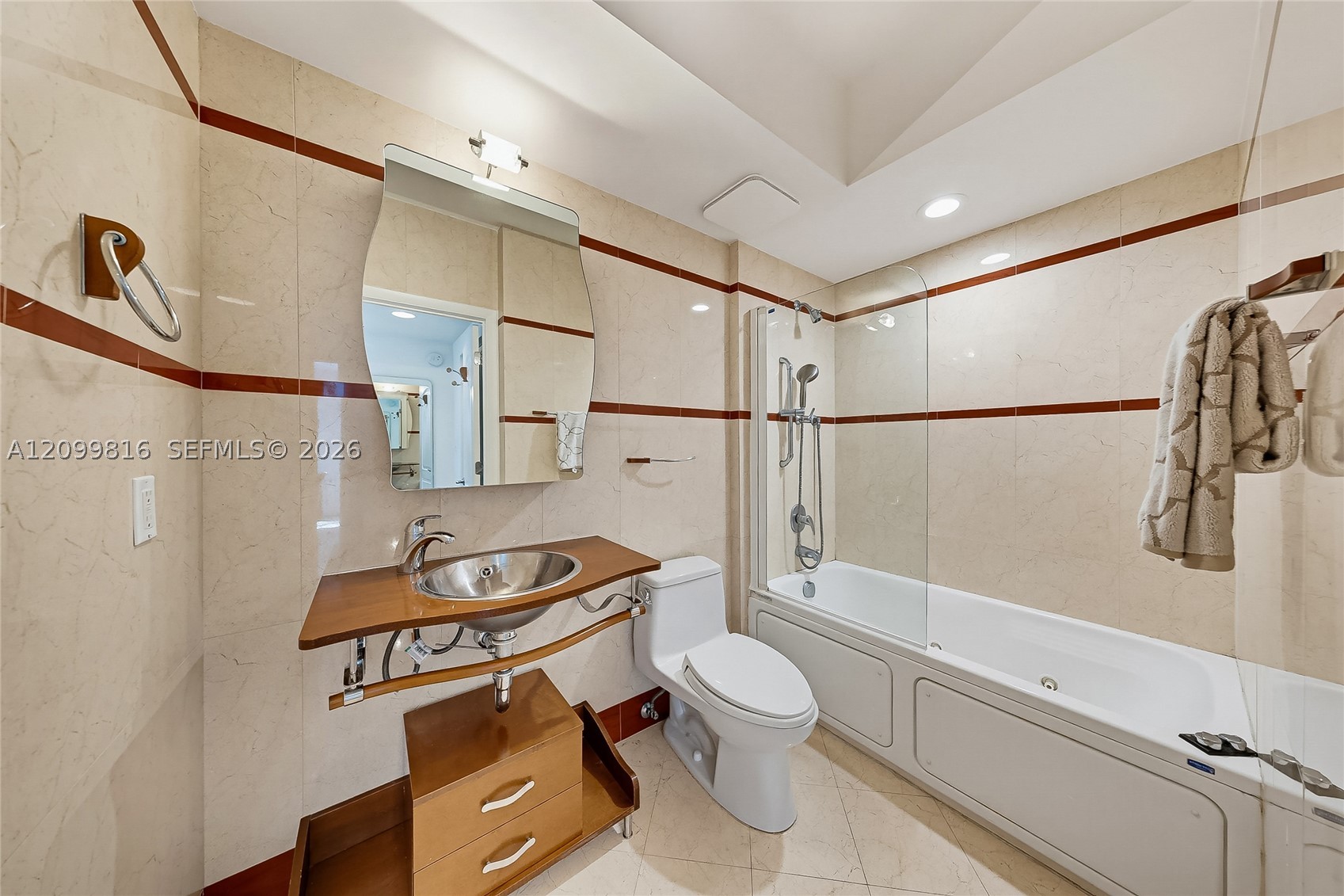 image The Cosmopolitan12