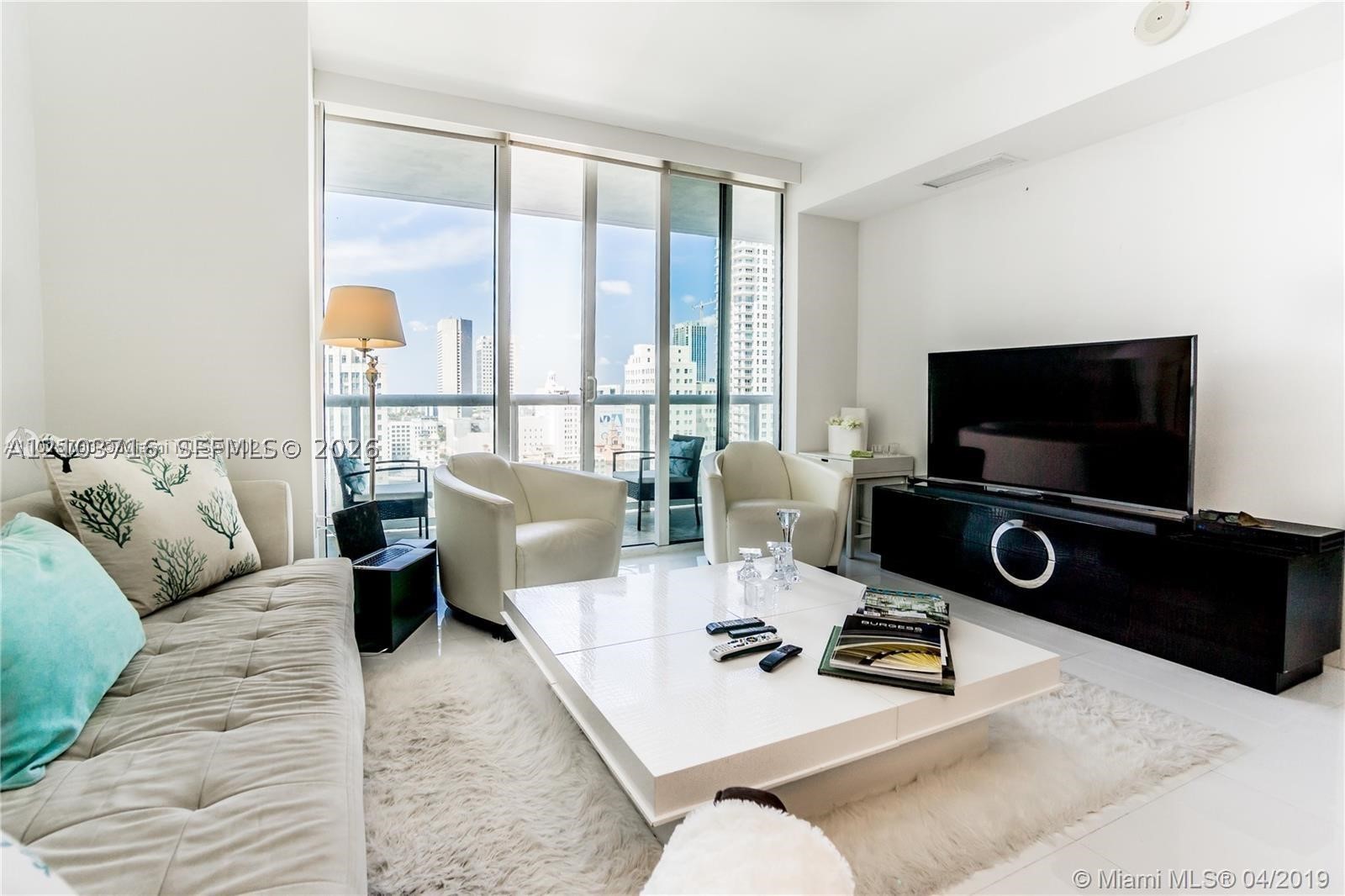 50 Biscayne Blvd #1807
