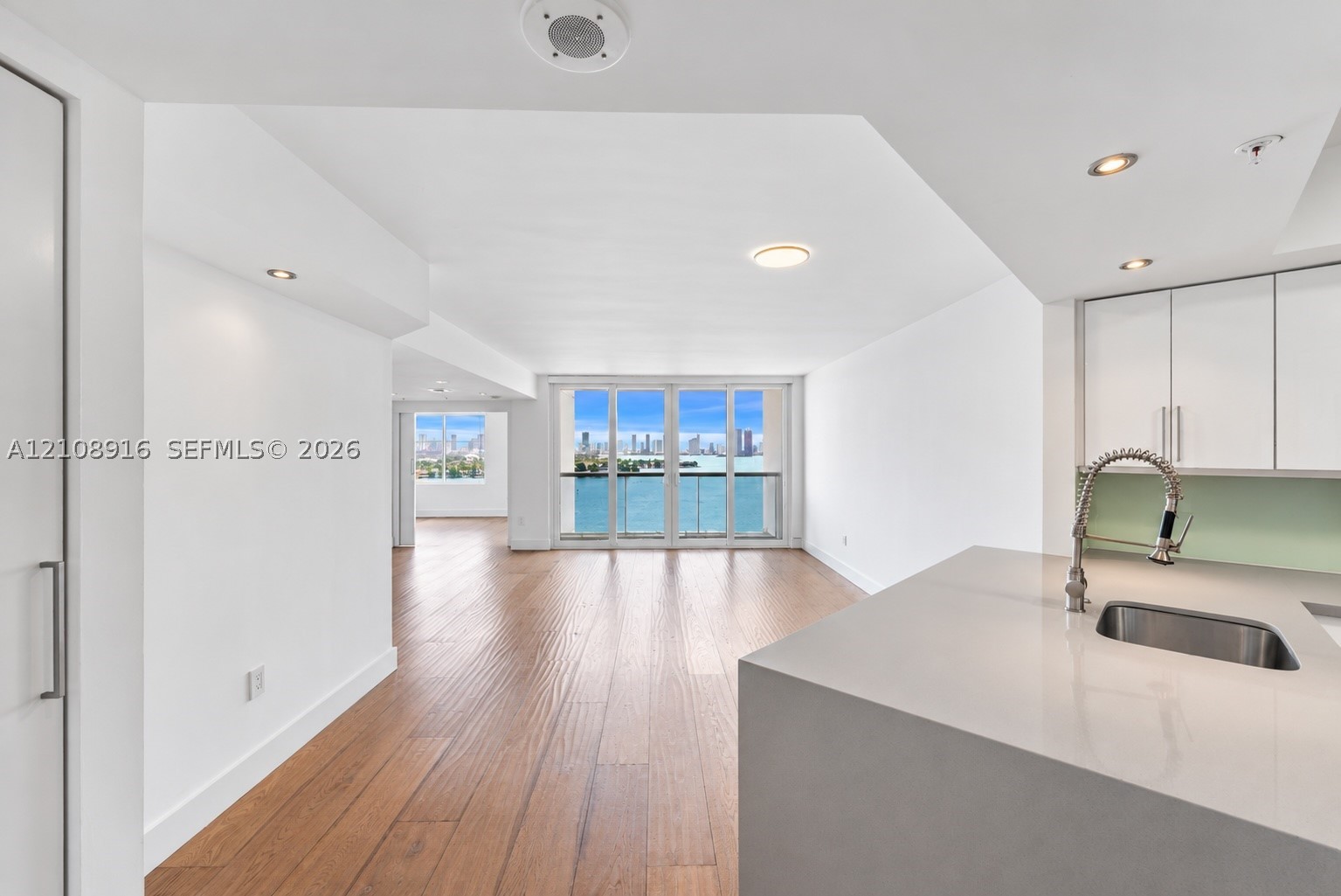 1900 Sunset Harbour Dr #1814