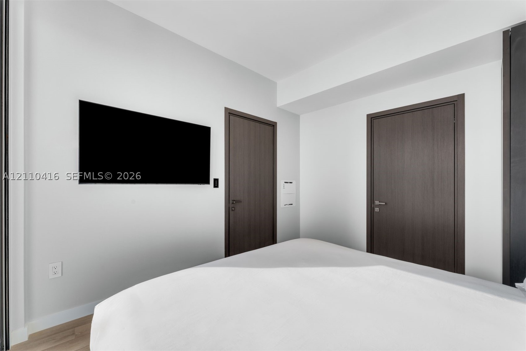 20 NE 11st #4208 Miami, FL 33132