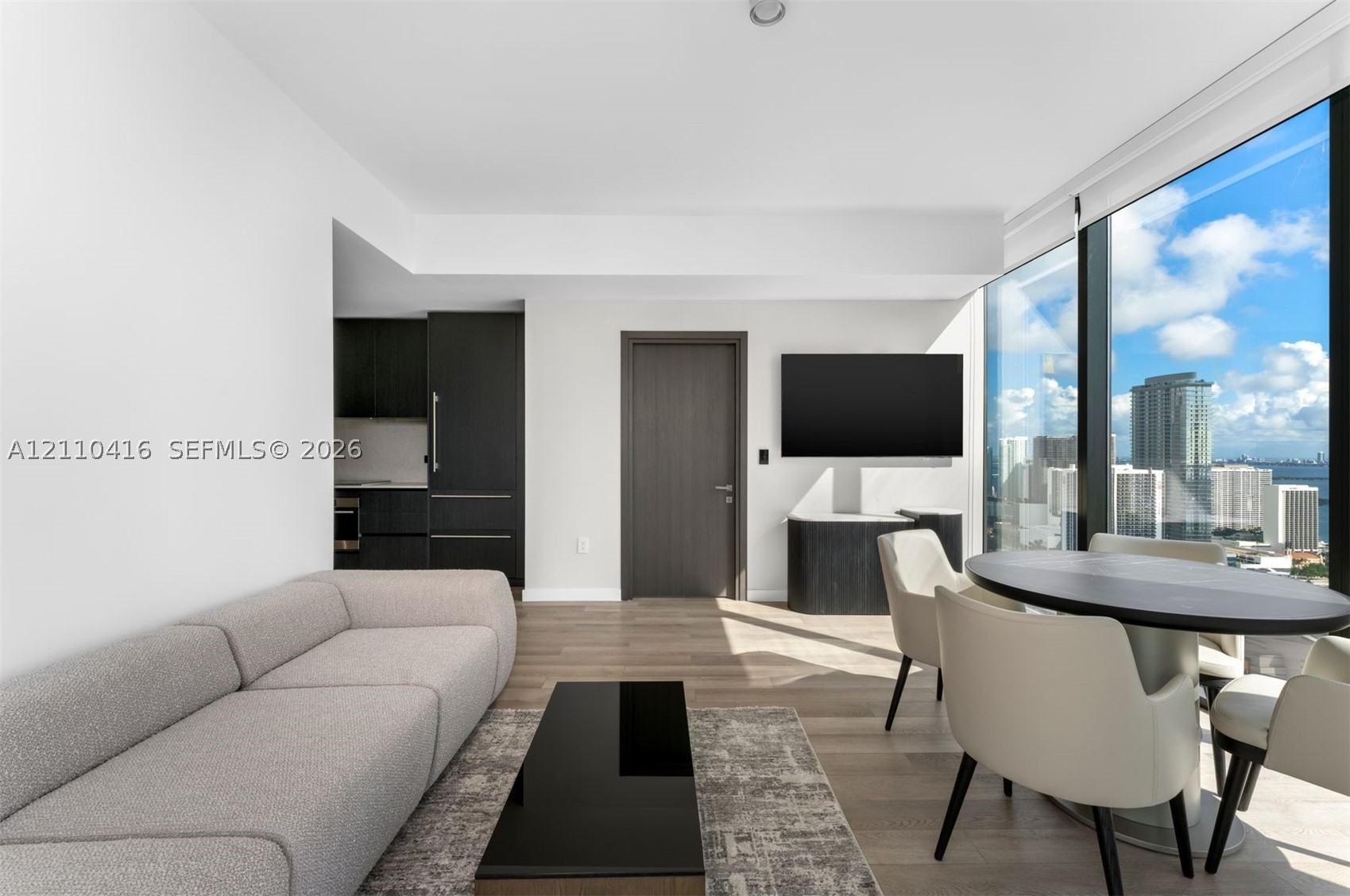 20 NE 11st #4208 Miami, FL 33132