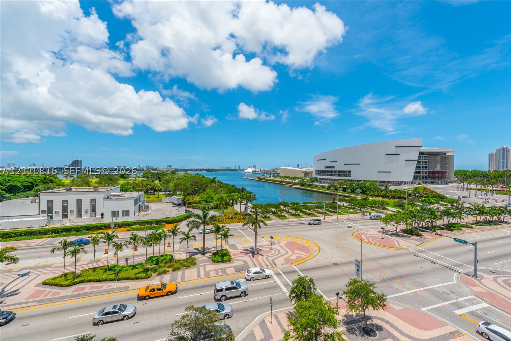 900 Biscayne Blvd #707