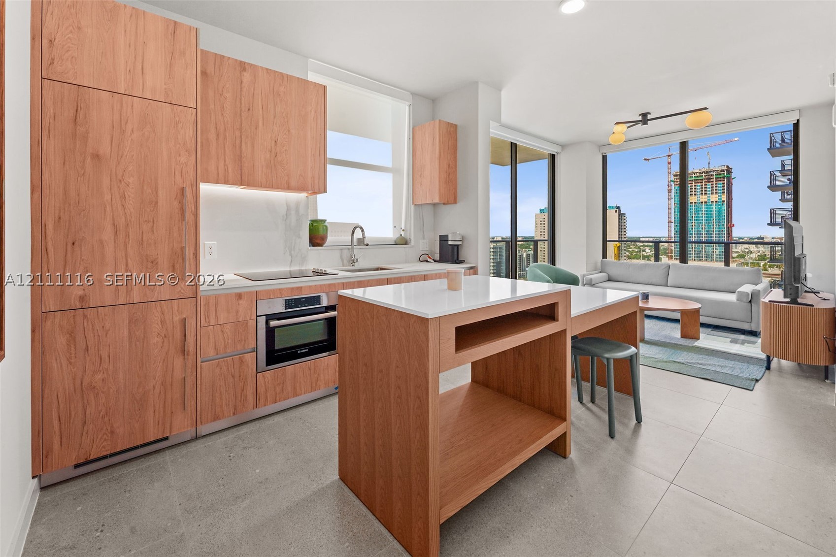 11 NE 6th St #2214