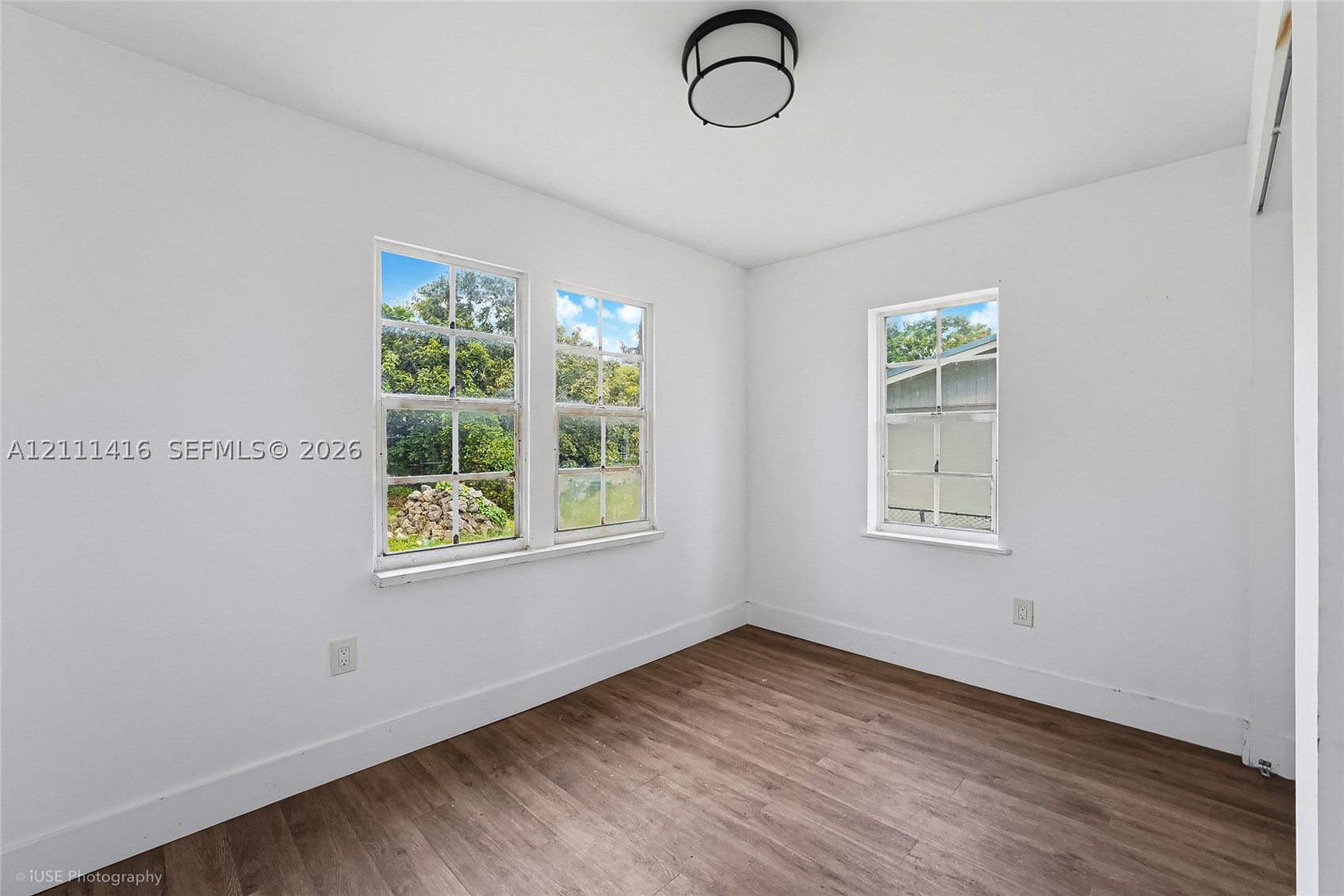 1053 NW 55th St Miami, FL 33127