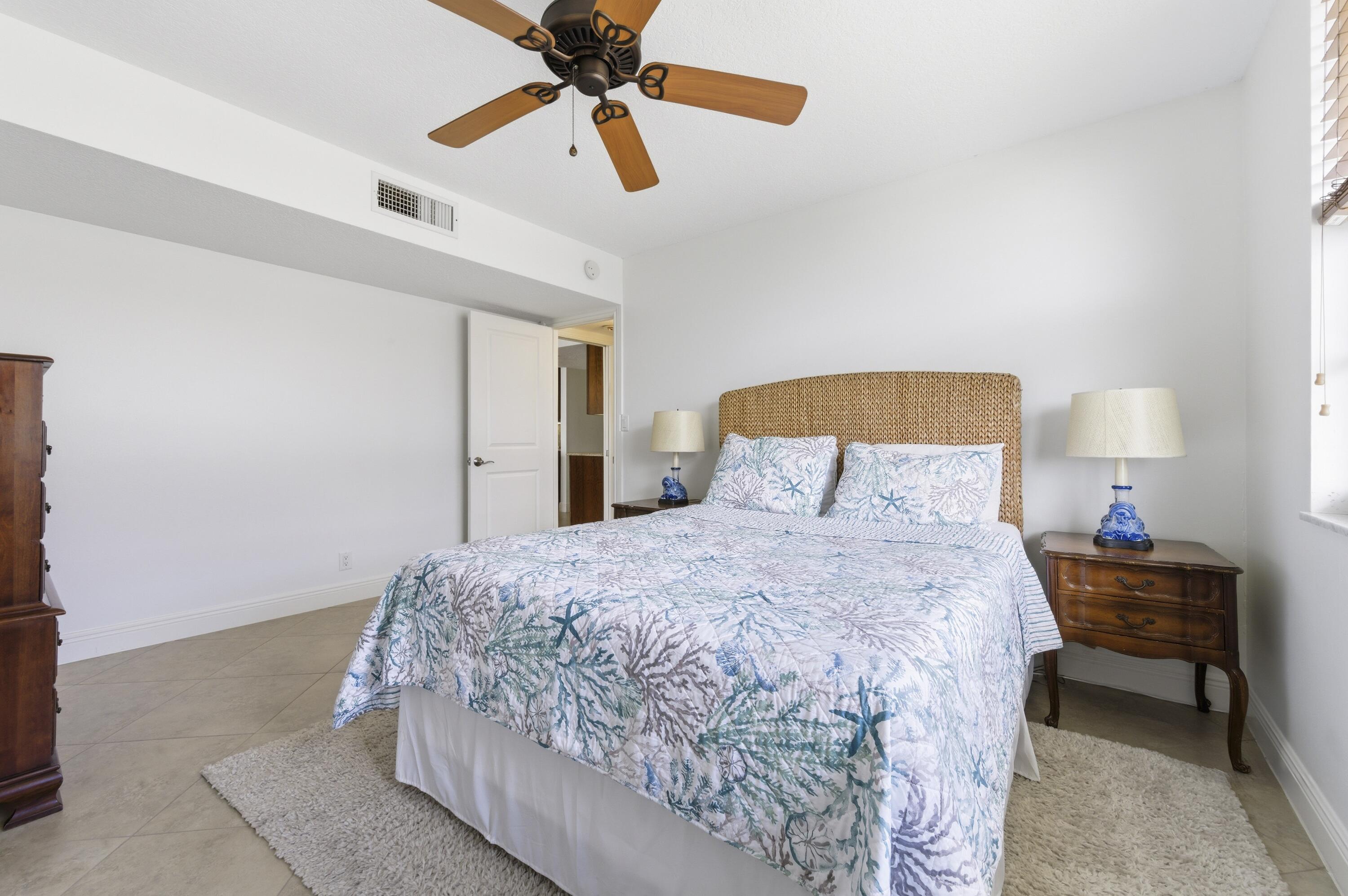 3000 NE 48th #406 Lighthouse Point, FL 33064