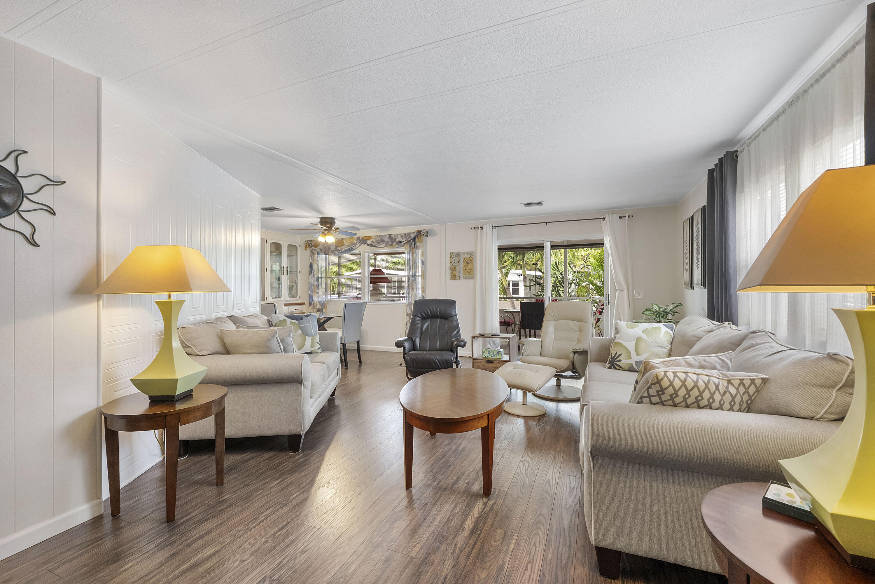 5490 SW 32nd Fort Lauderdale, FL 33312