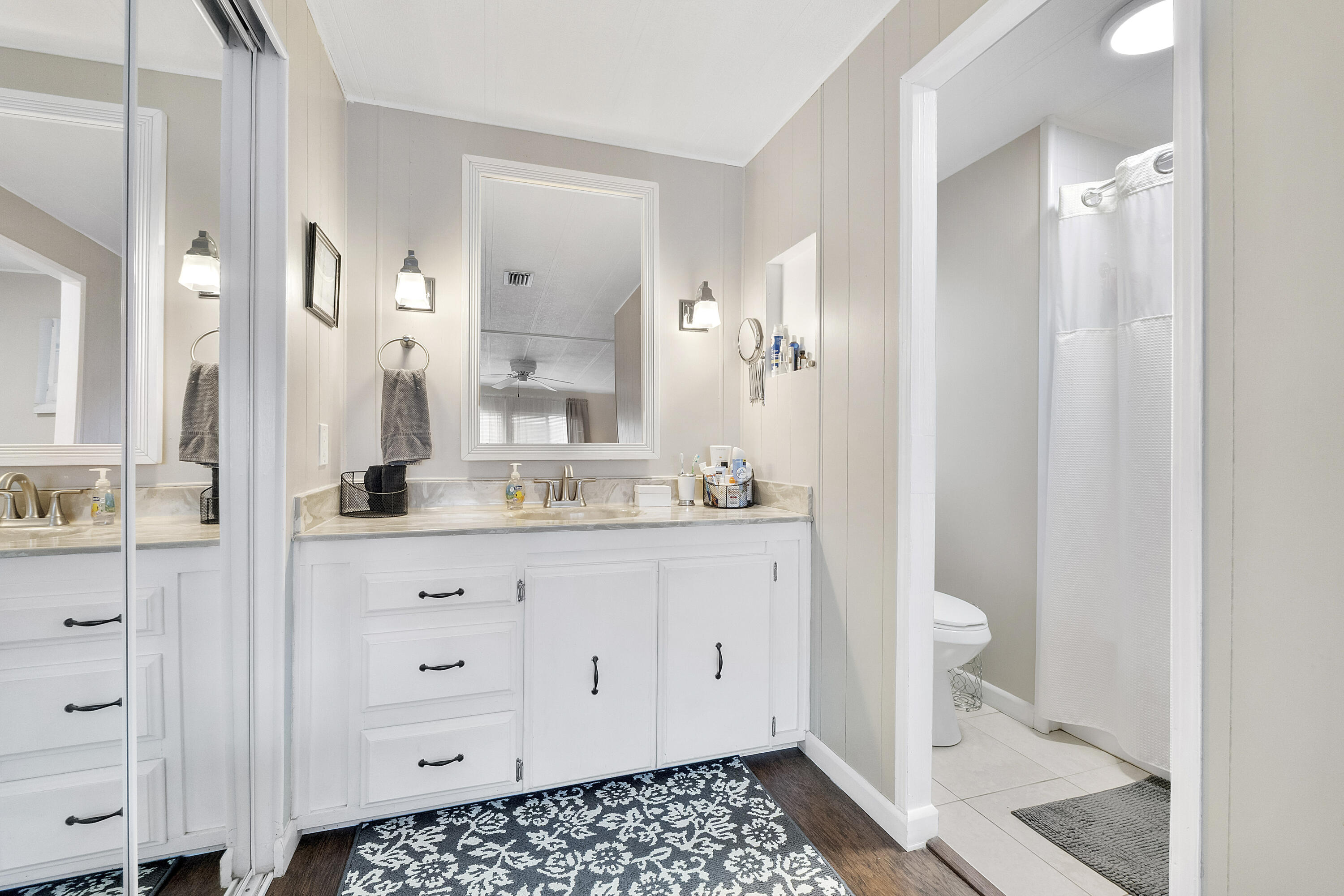 5490 SW 32nd Fort Lauderdale, FL 33312