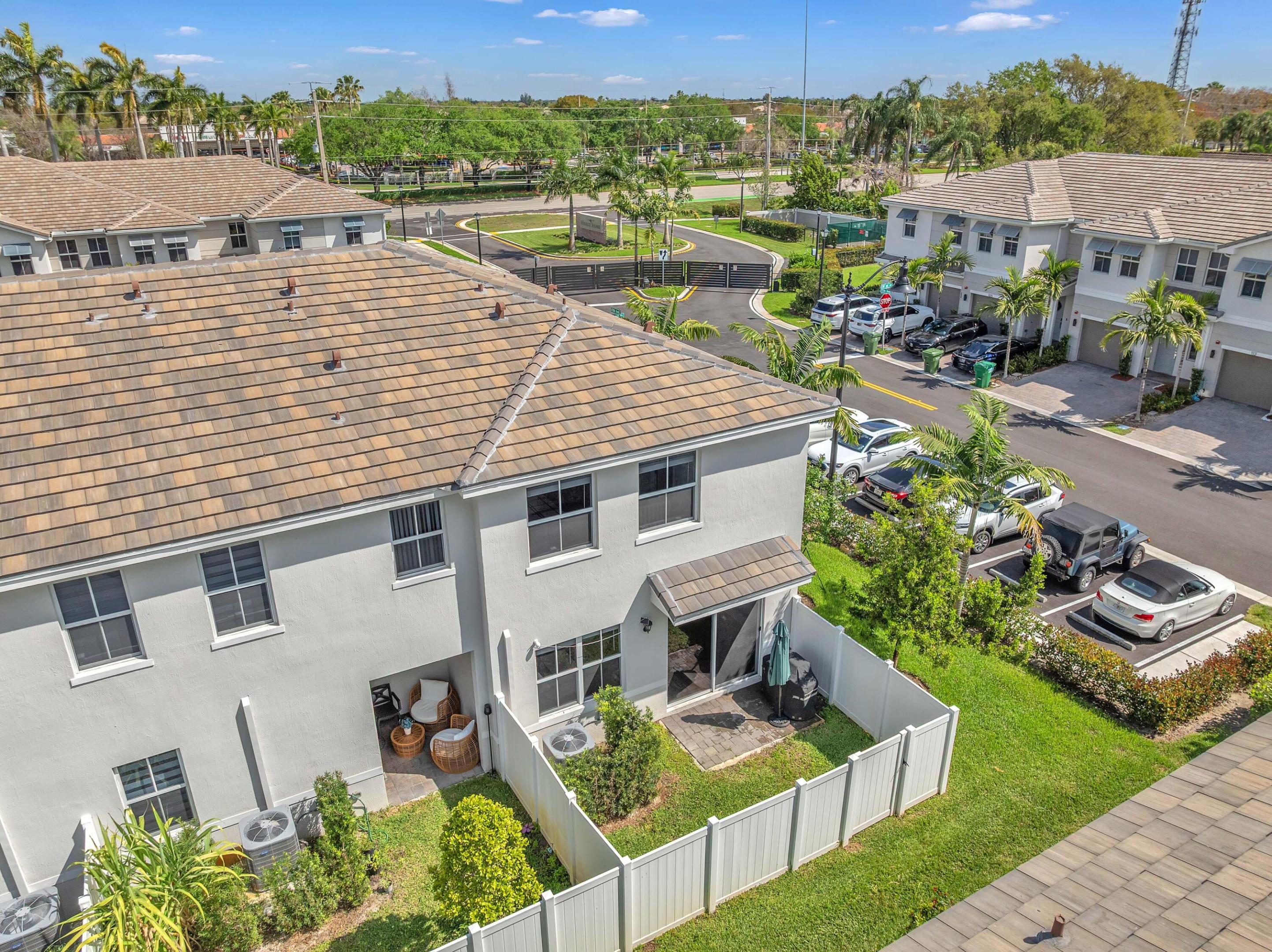 17002 SW 1st Pembroke Pines, FL 33027