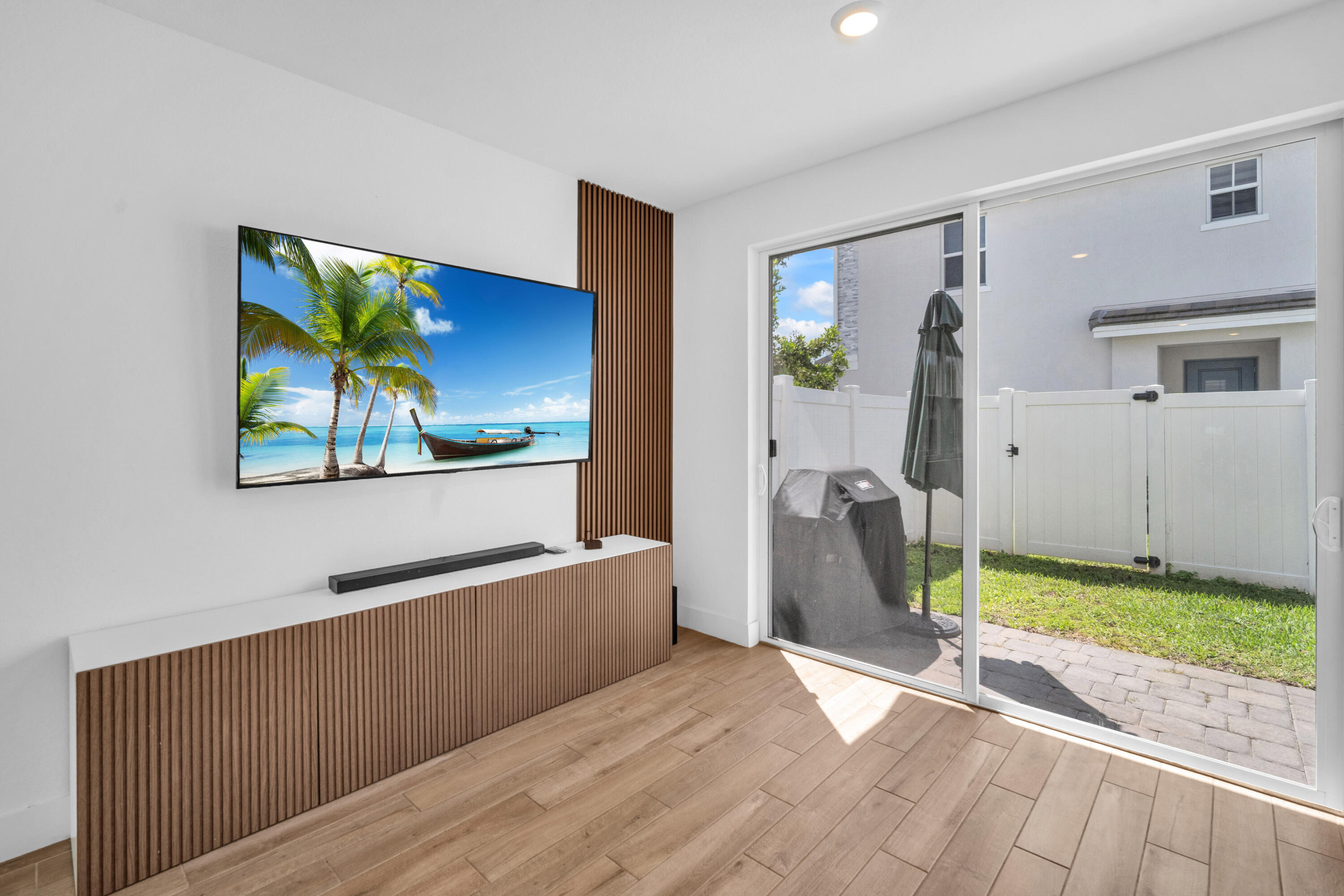 17002 SW 1st Pembroke Pines, FL 33027