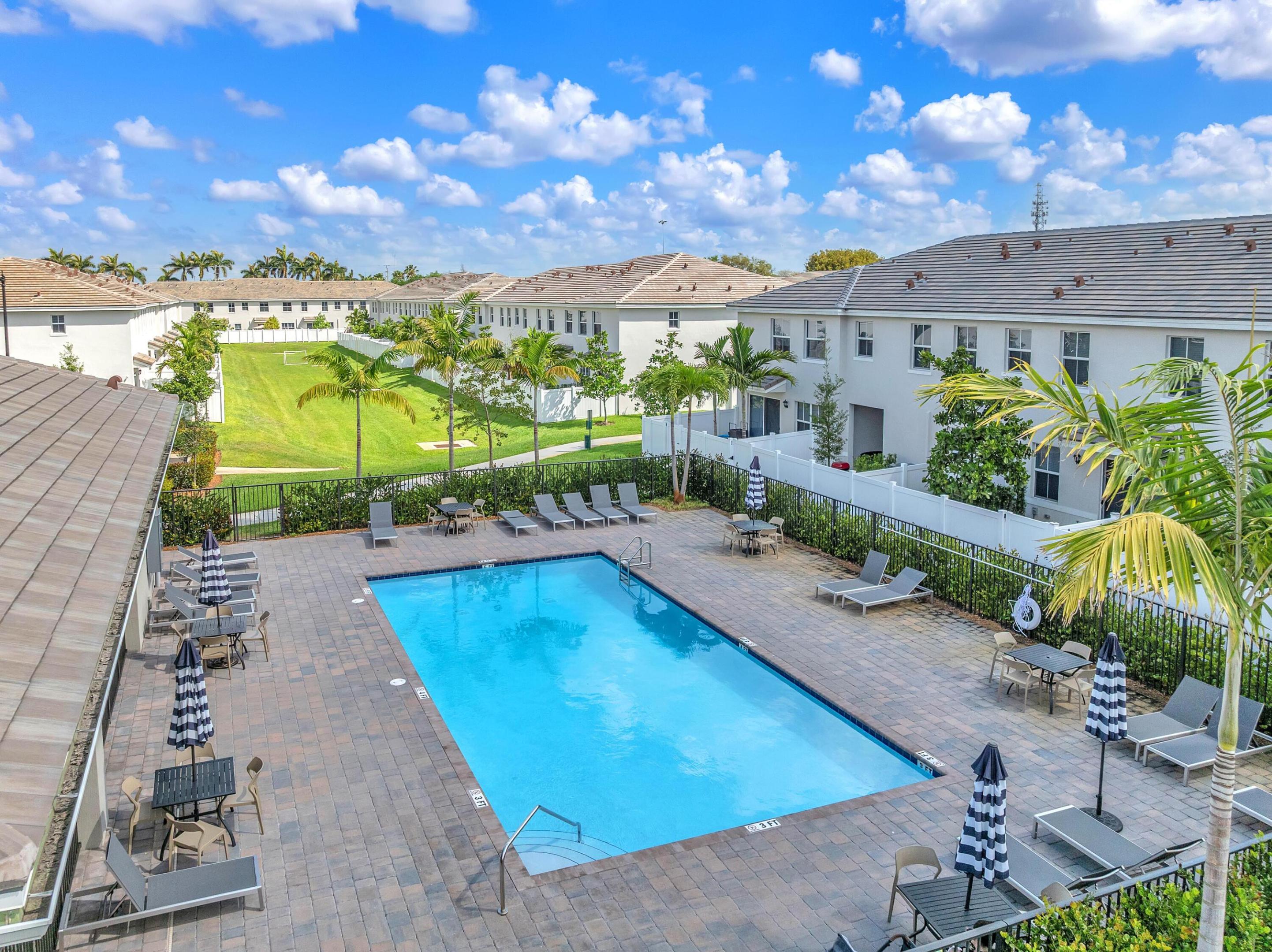 17002 SW 1st Pembroke Pines, FL 33027