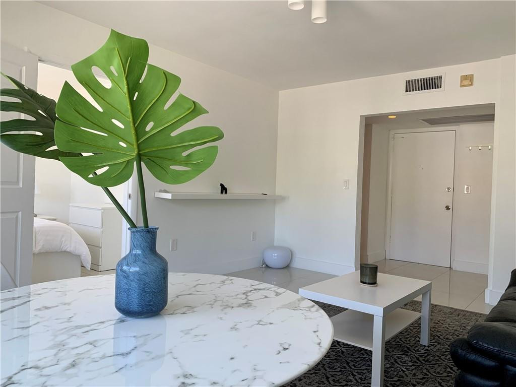 1480 Euclid #103 Miami Beach, FL 33139