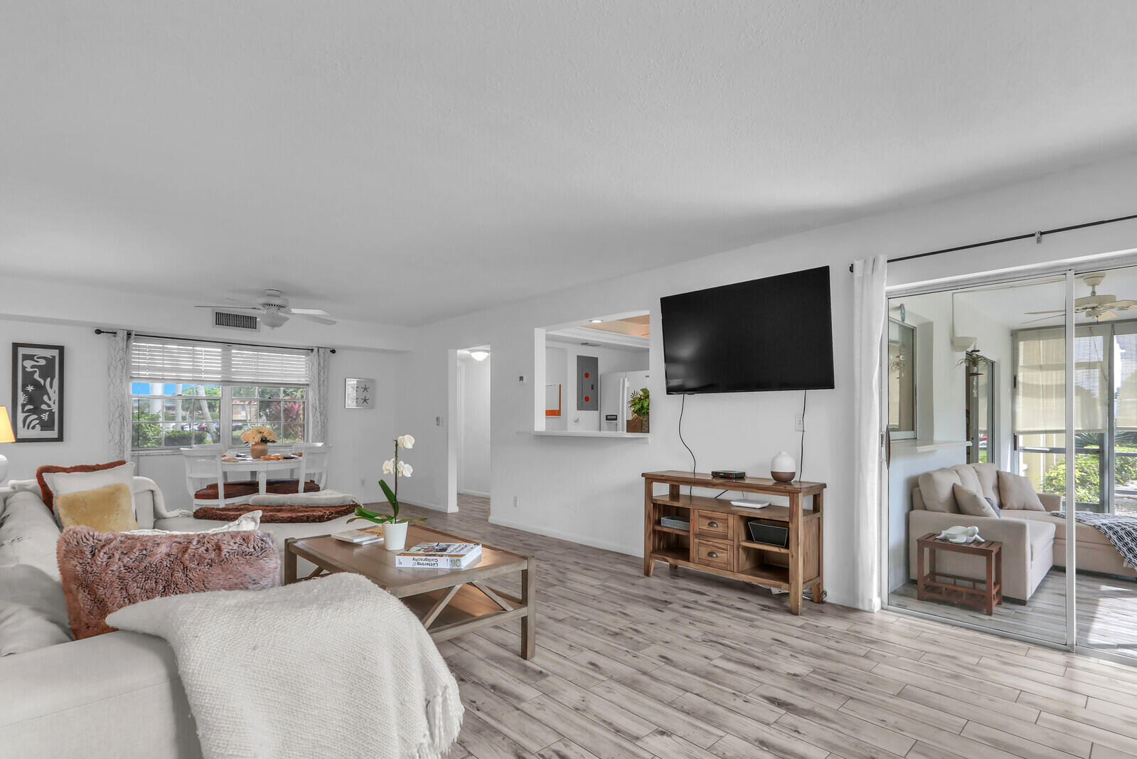 5540 Tamberlane #118