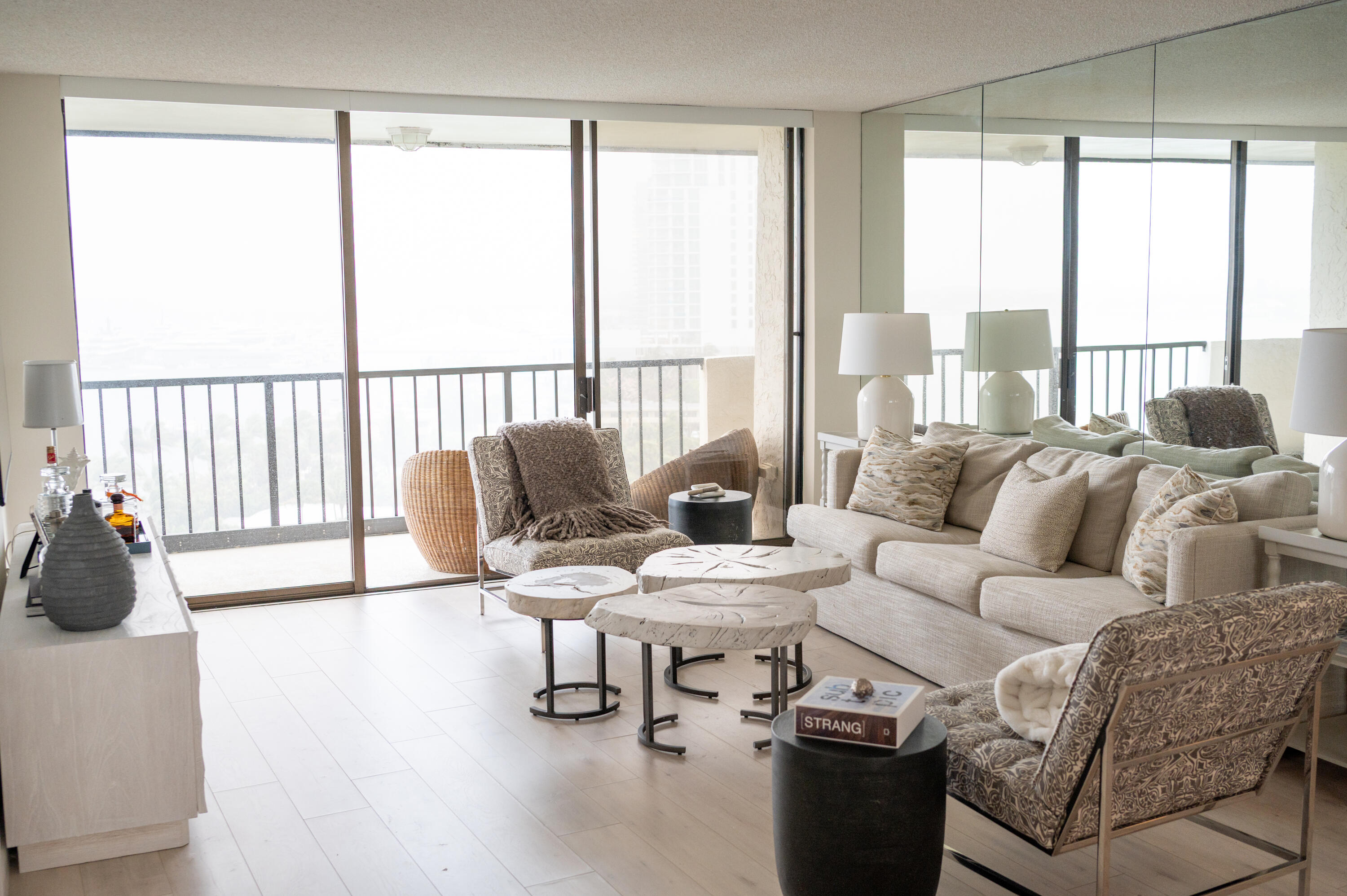 5200 N Flagler #1406