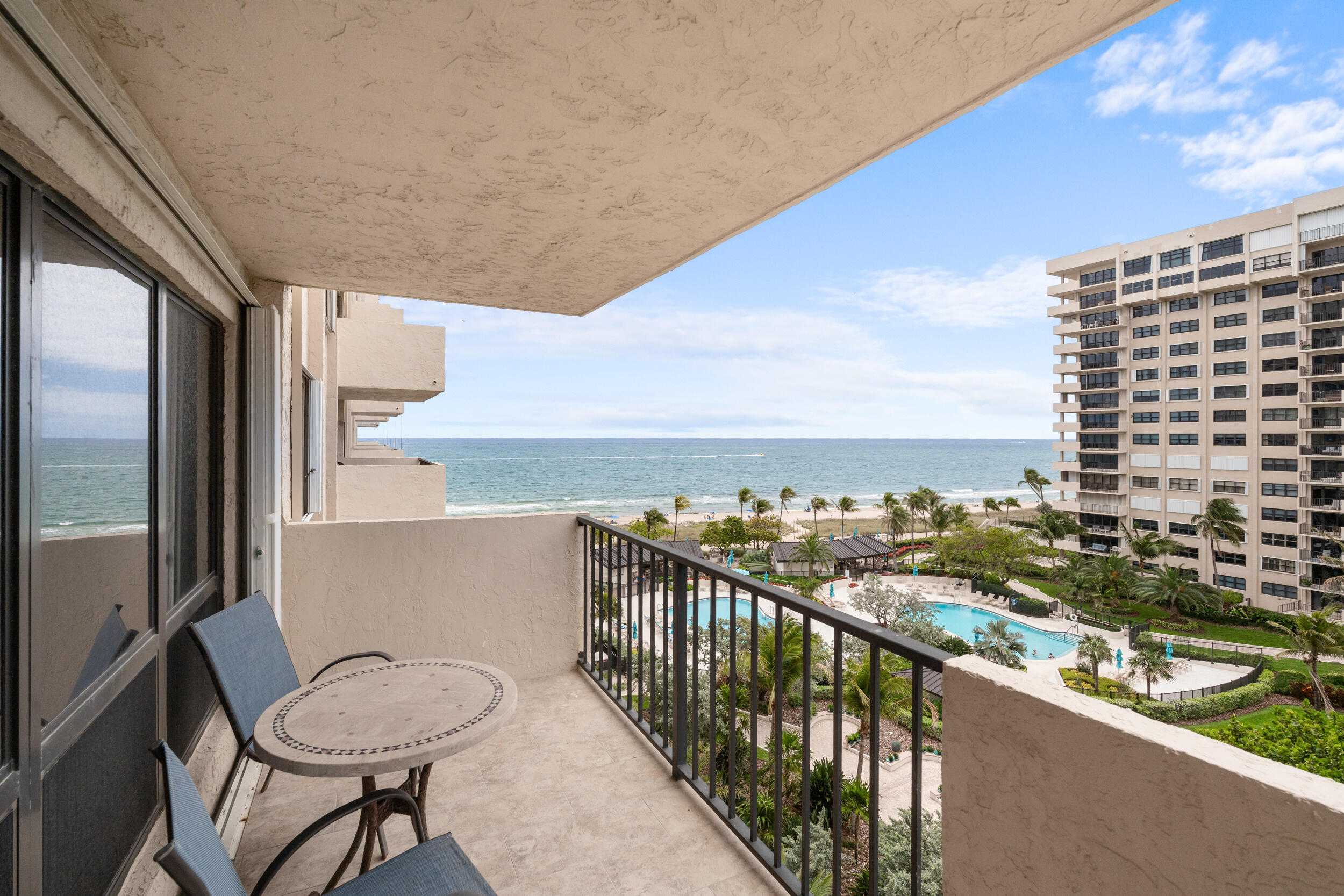 5000 N Ocean #703